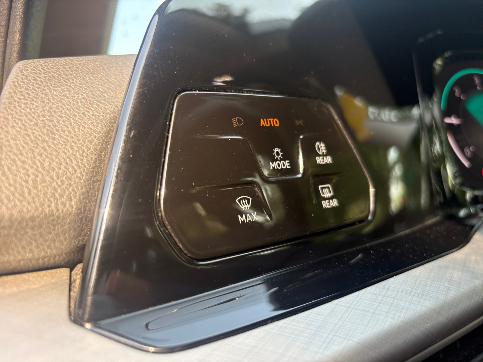 Volkswagen Golf 23