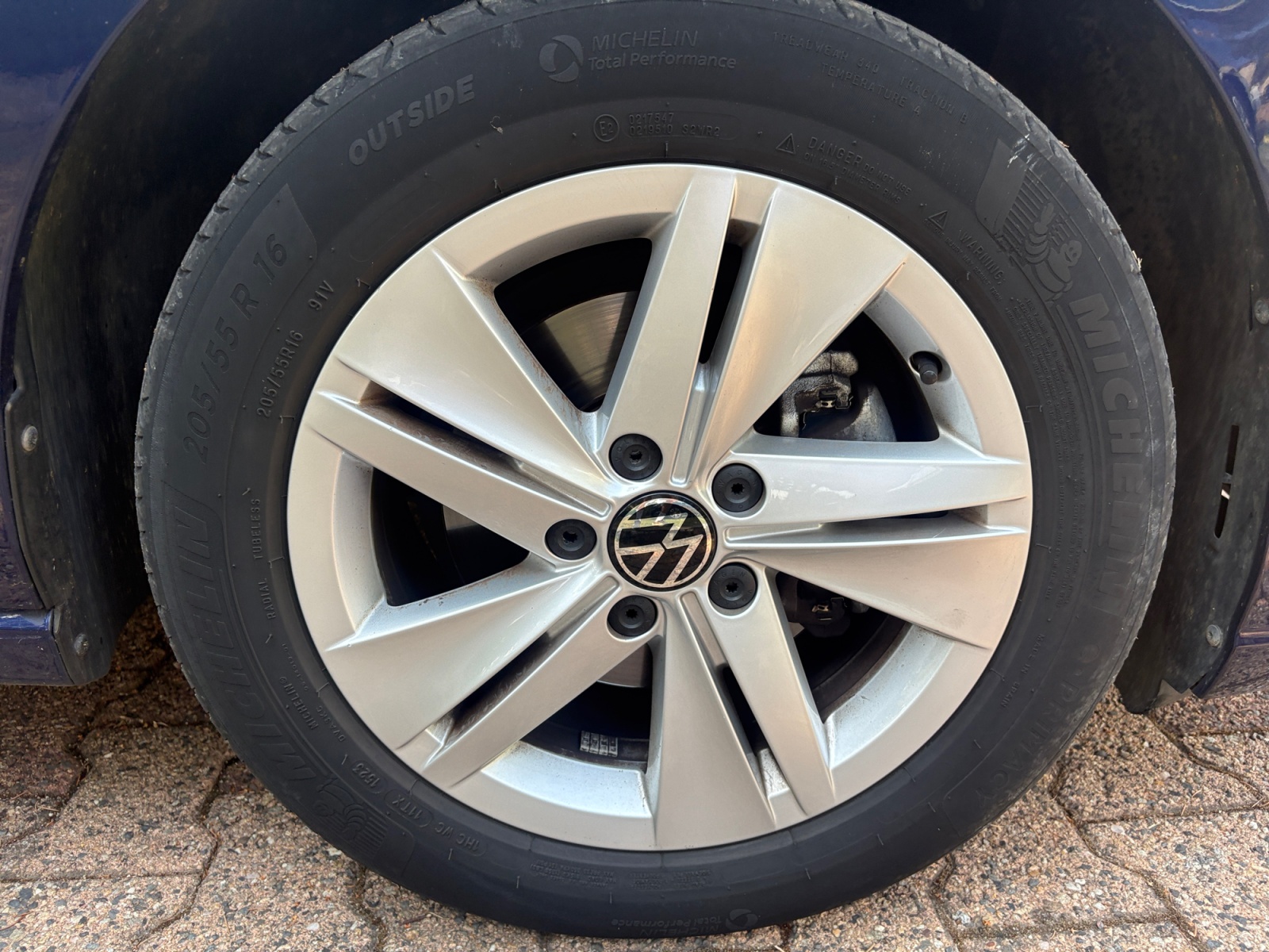 Volkswagen Golf 28