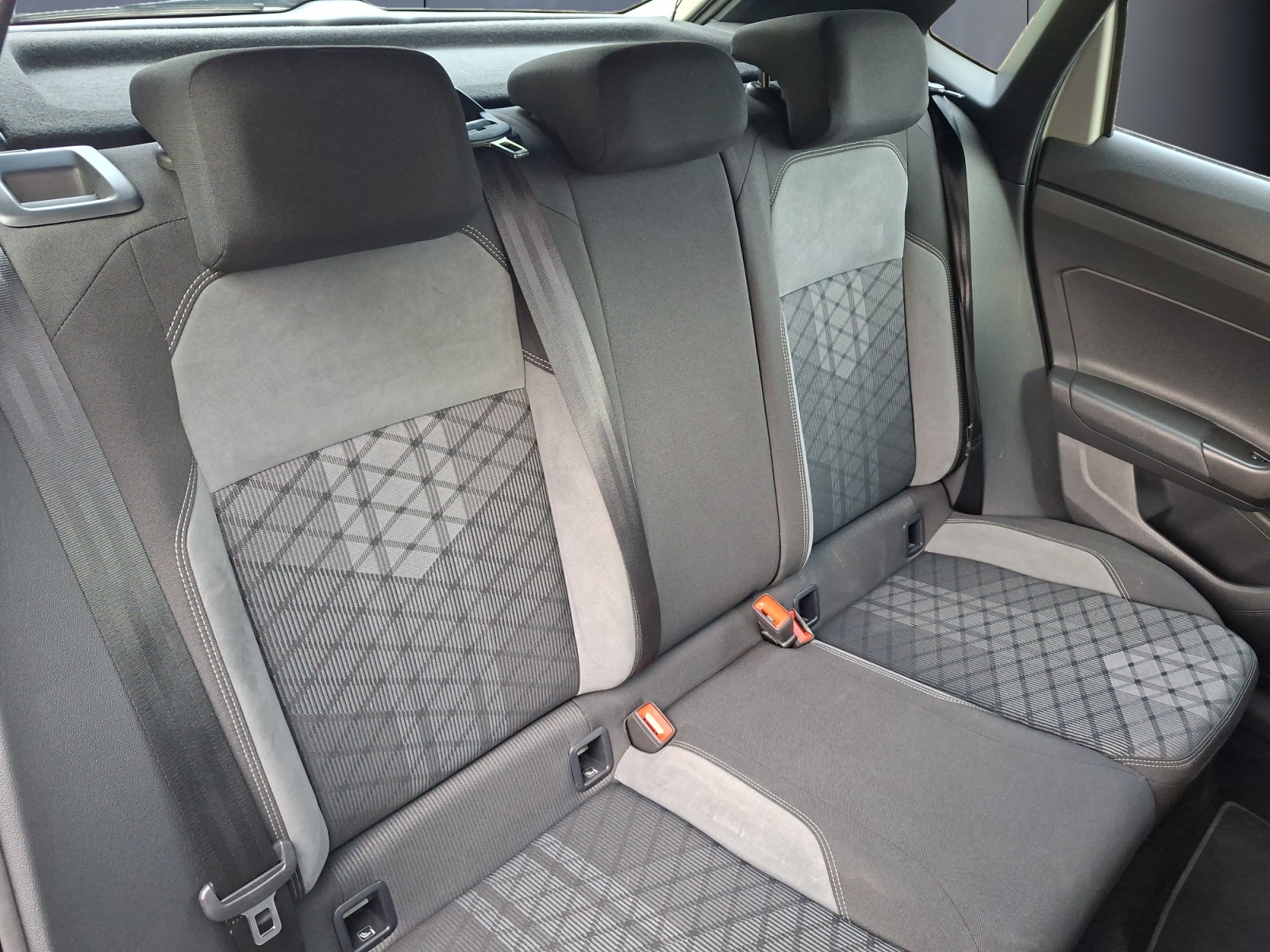 Volkswagen Polo 11