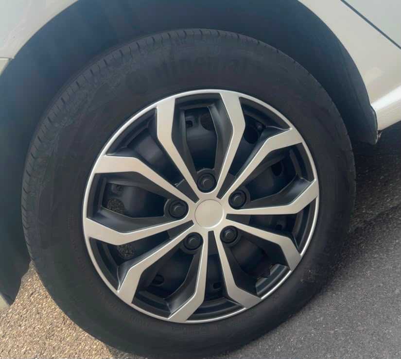 Volkswagen Polo 24