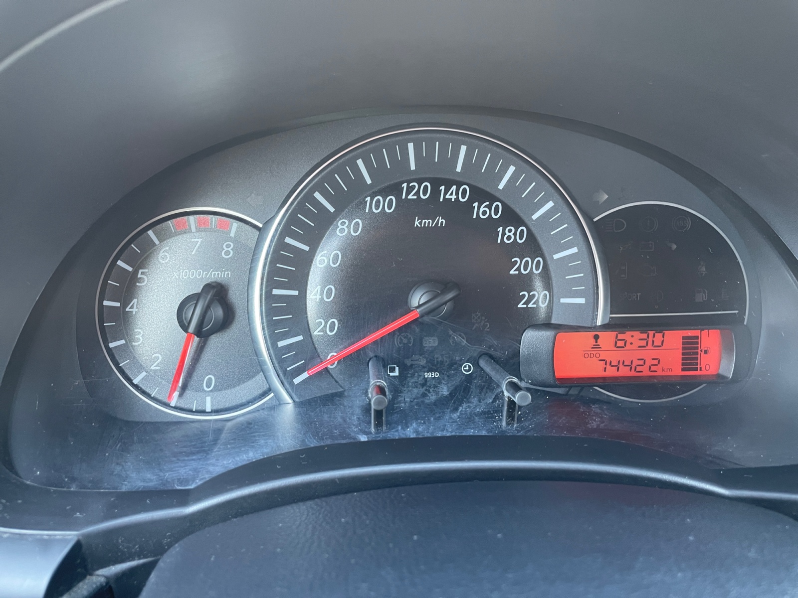 Nissan Micra 16