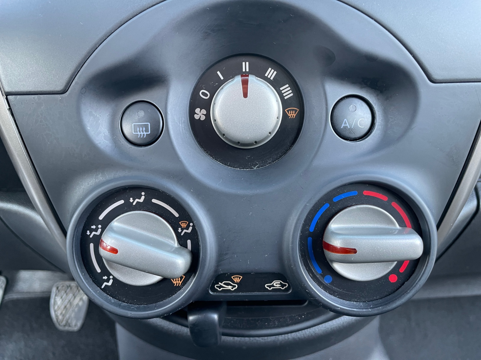 Nissan Micra 22