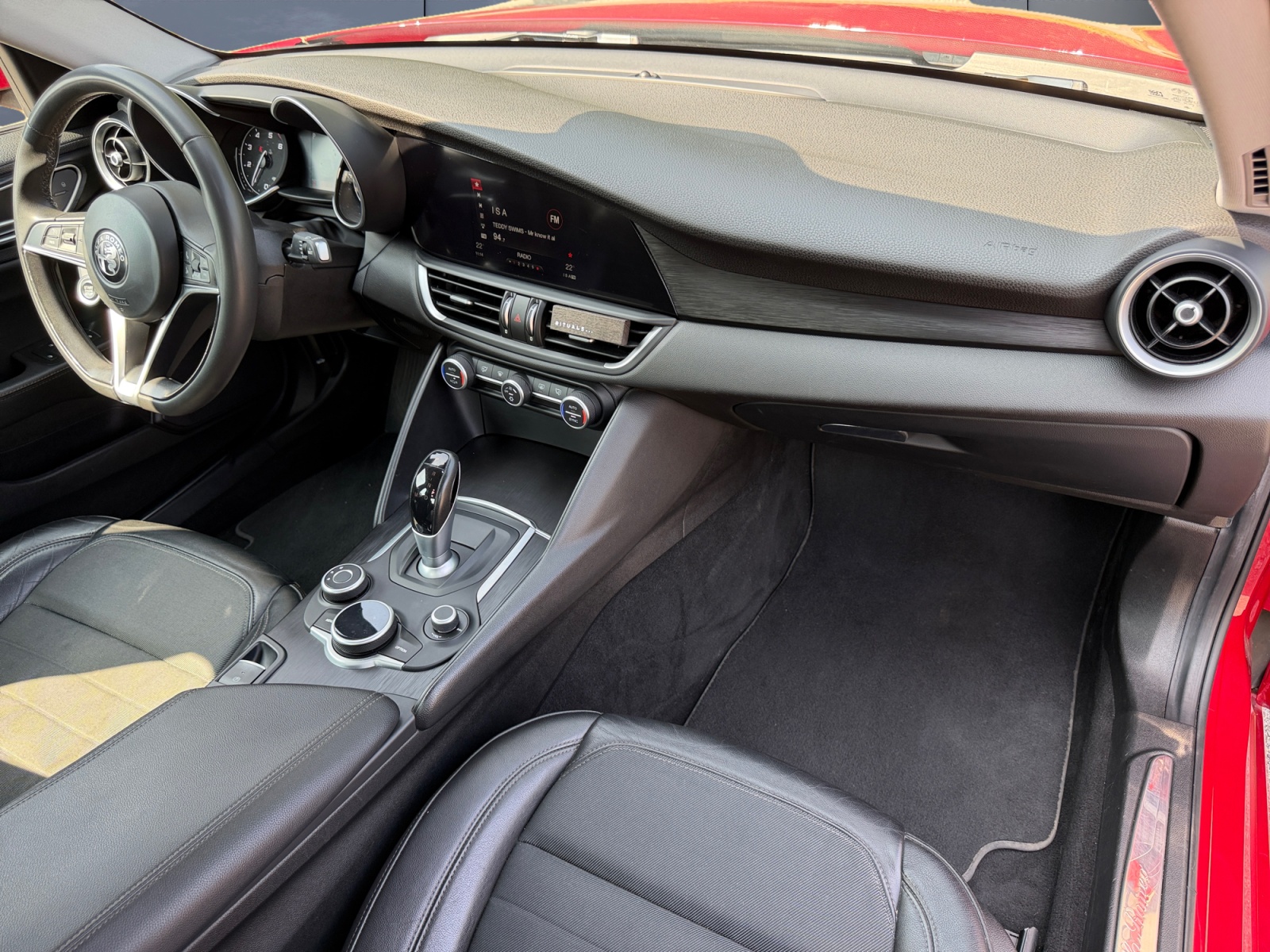 Alfa Romeo Giulia 12