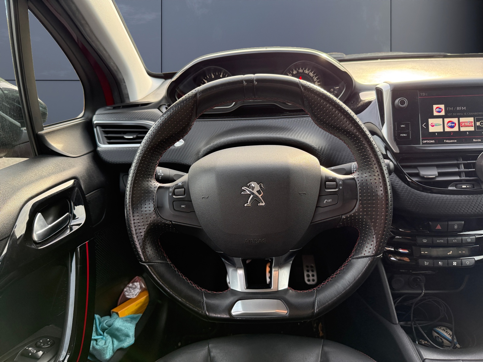 Peugeot 208 15