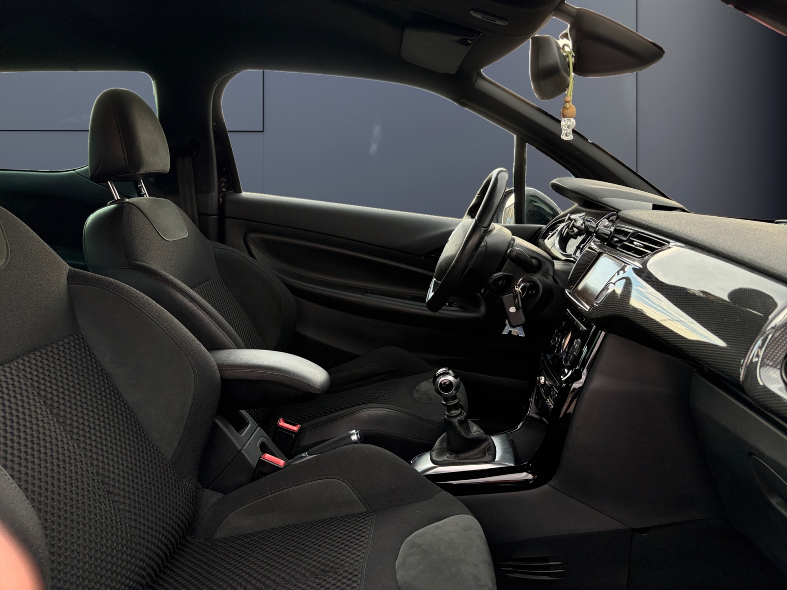 Ds Automobiles Ds3 13