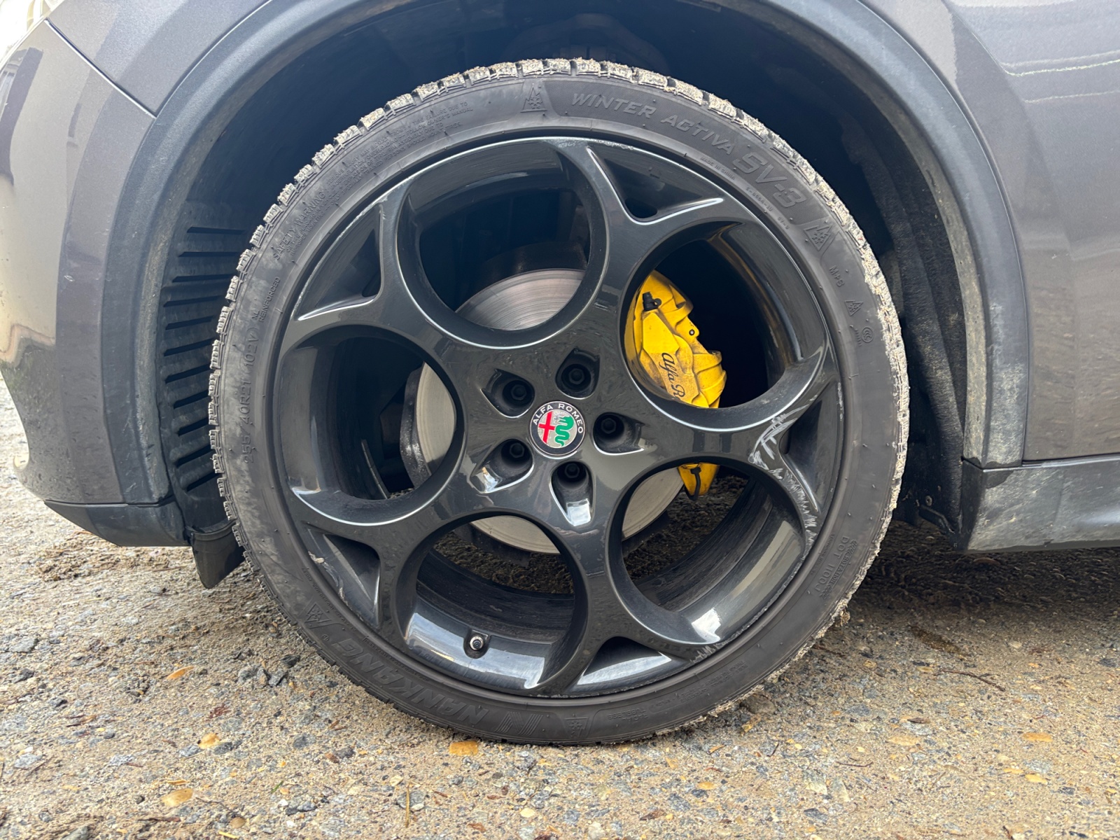 Alfa Romeo Stelvio 30