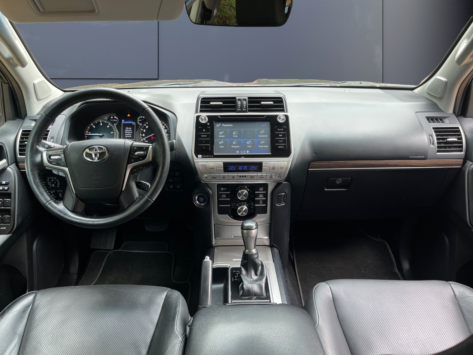 Toyota Land Cruiser 14