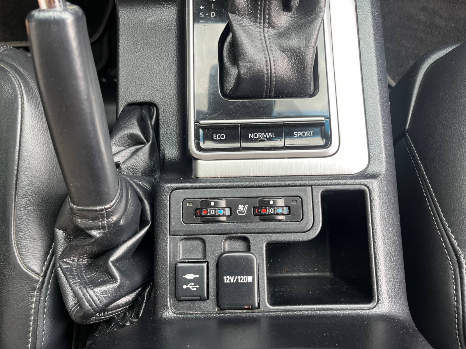 Toyota Land Cruiser 19