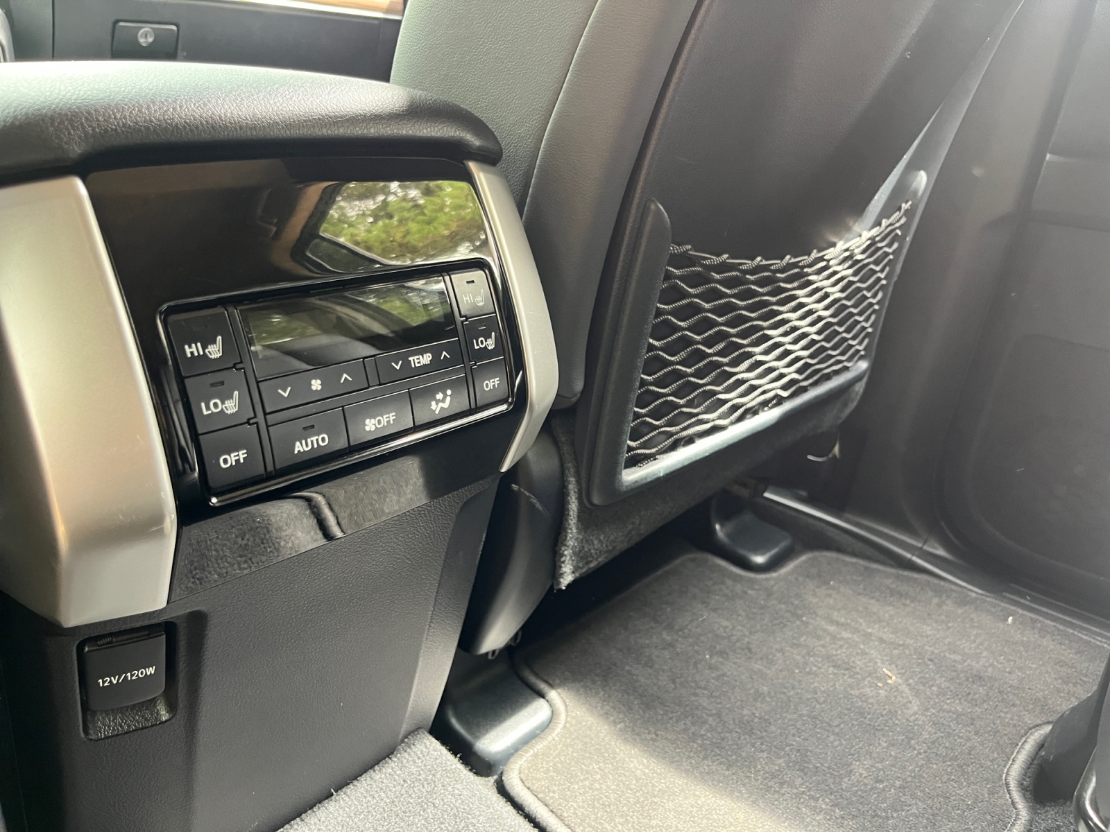 Toyota Land Cruiser 23