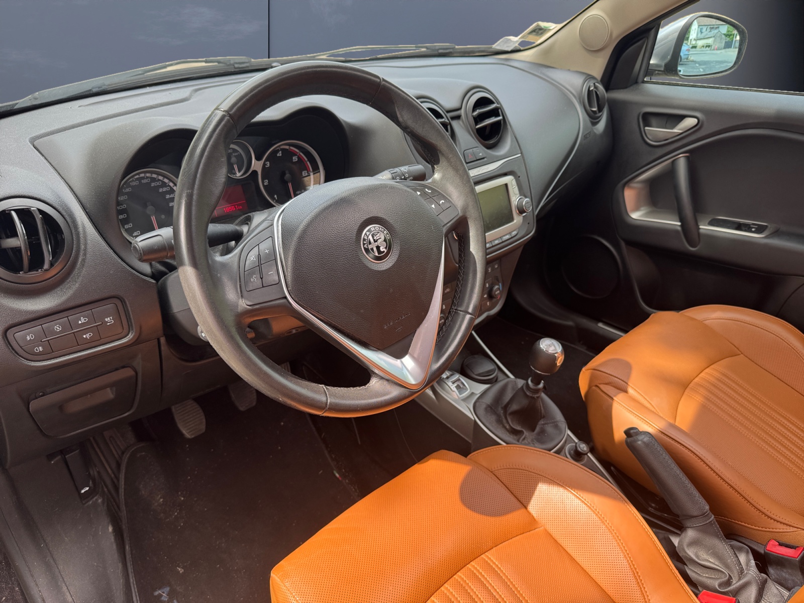Alfa Romeo Mito 8