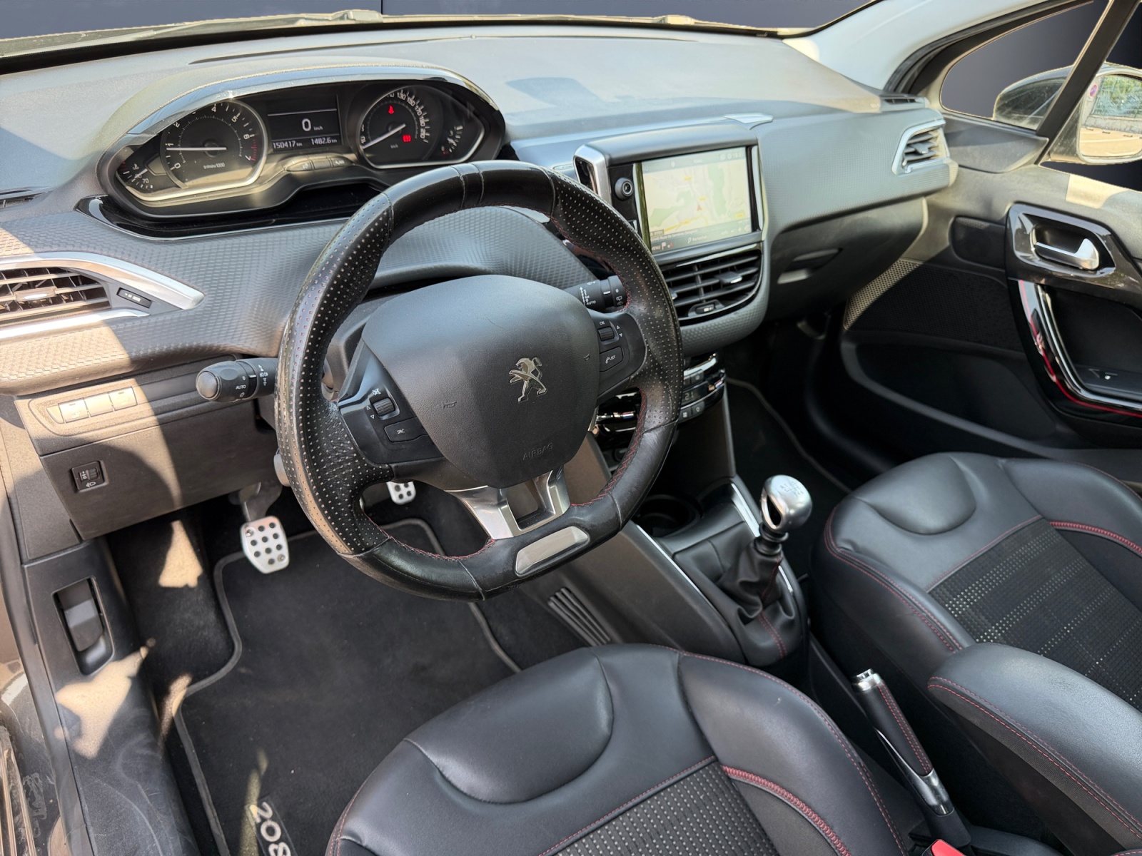 Peugeot 208 8