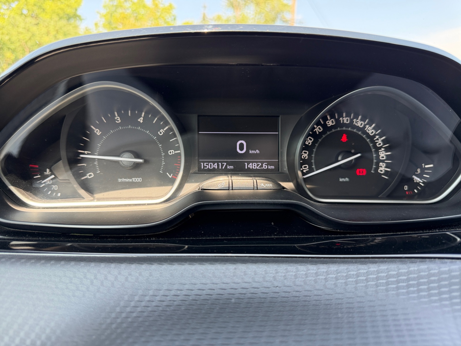 Peugeot 208 16