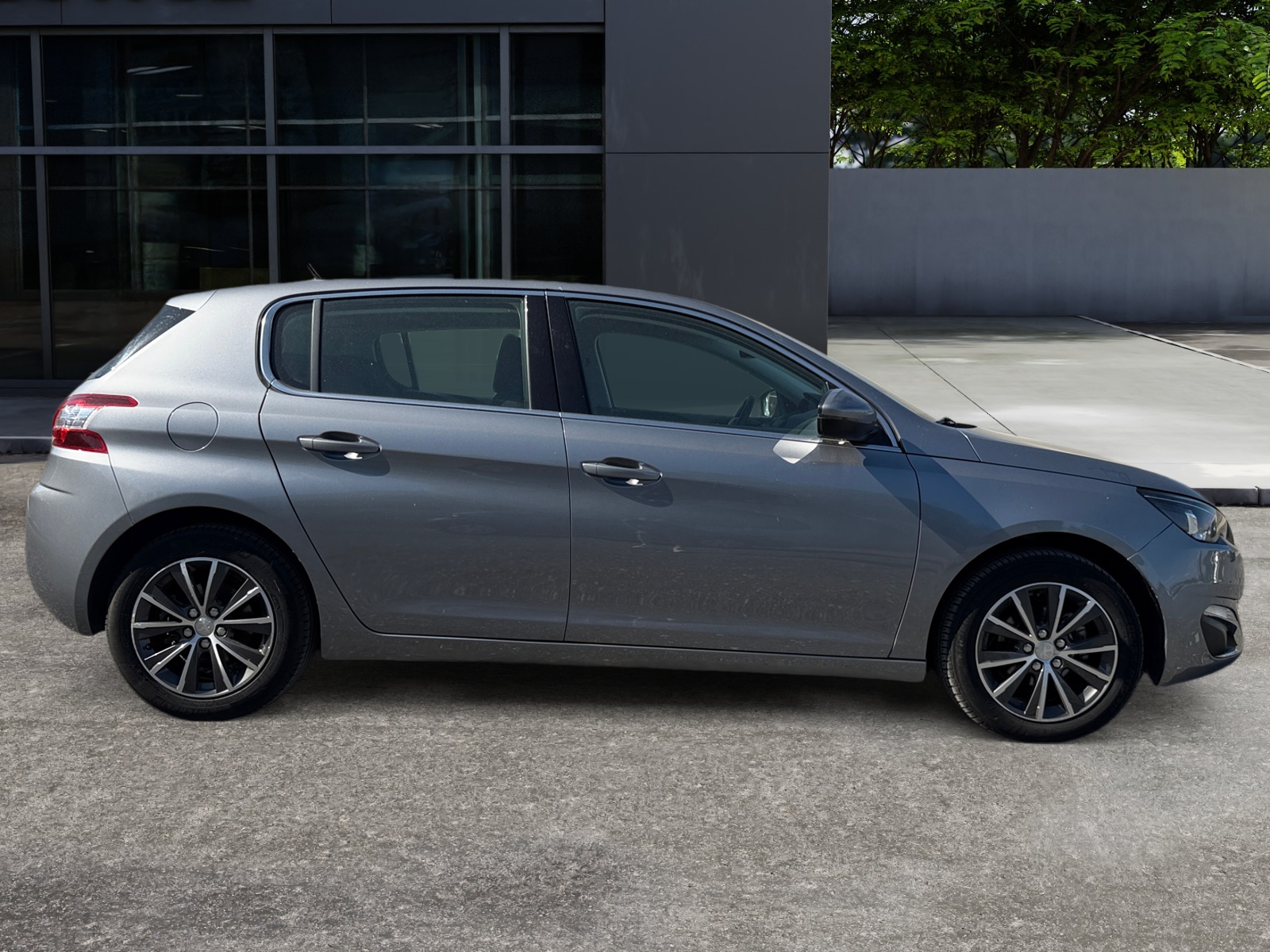 Peugeot 308 5