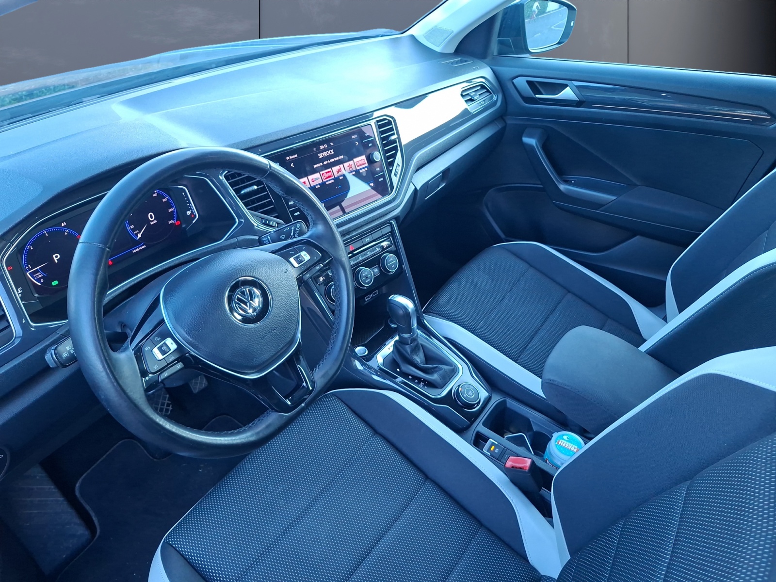 Volkswagen T-Roc 8