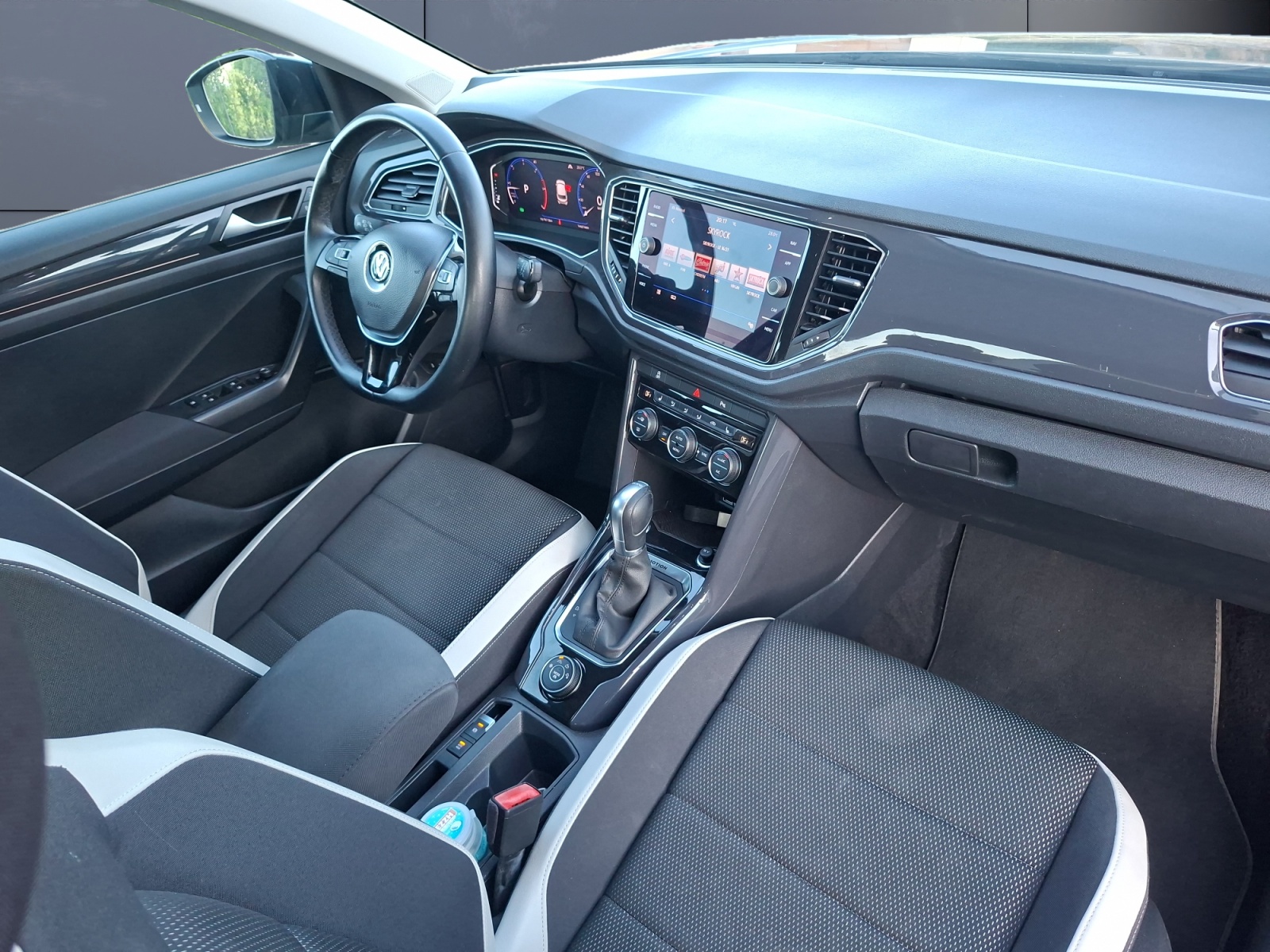 Volkswagen T-Roc 12