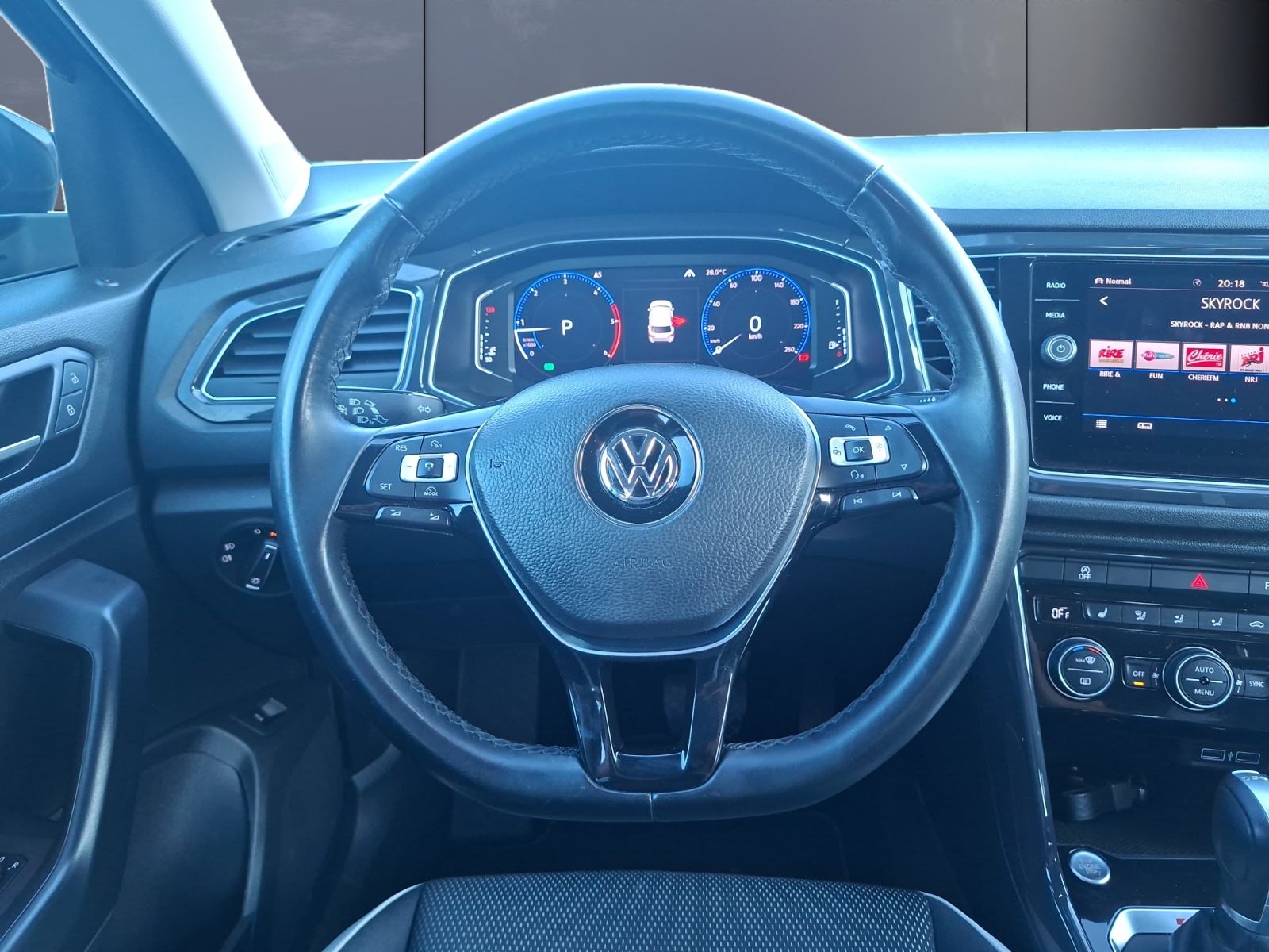 Volkswagen T-Roc 15