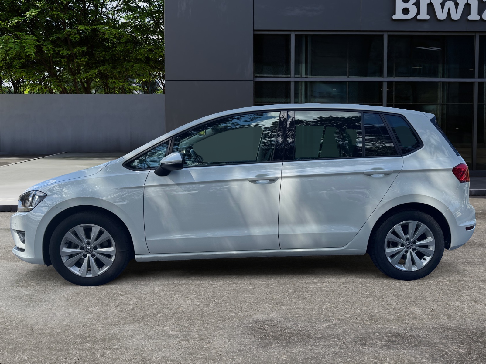 Volkswagen Golf Sportsvan 1