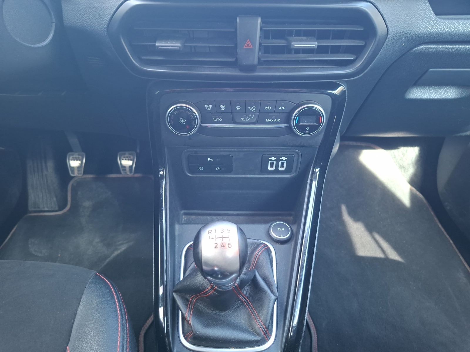 Ford Ecosport 22