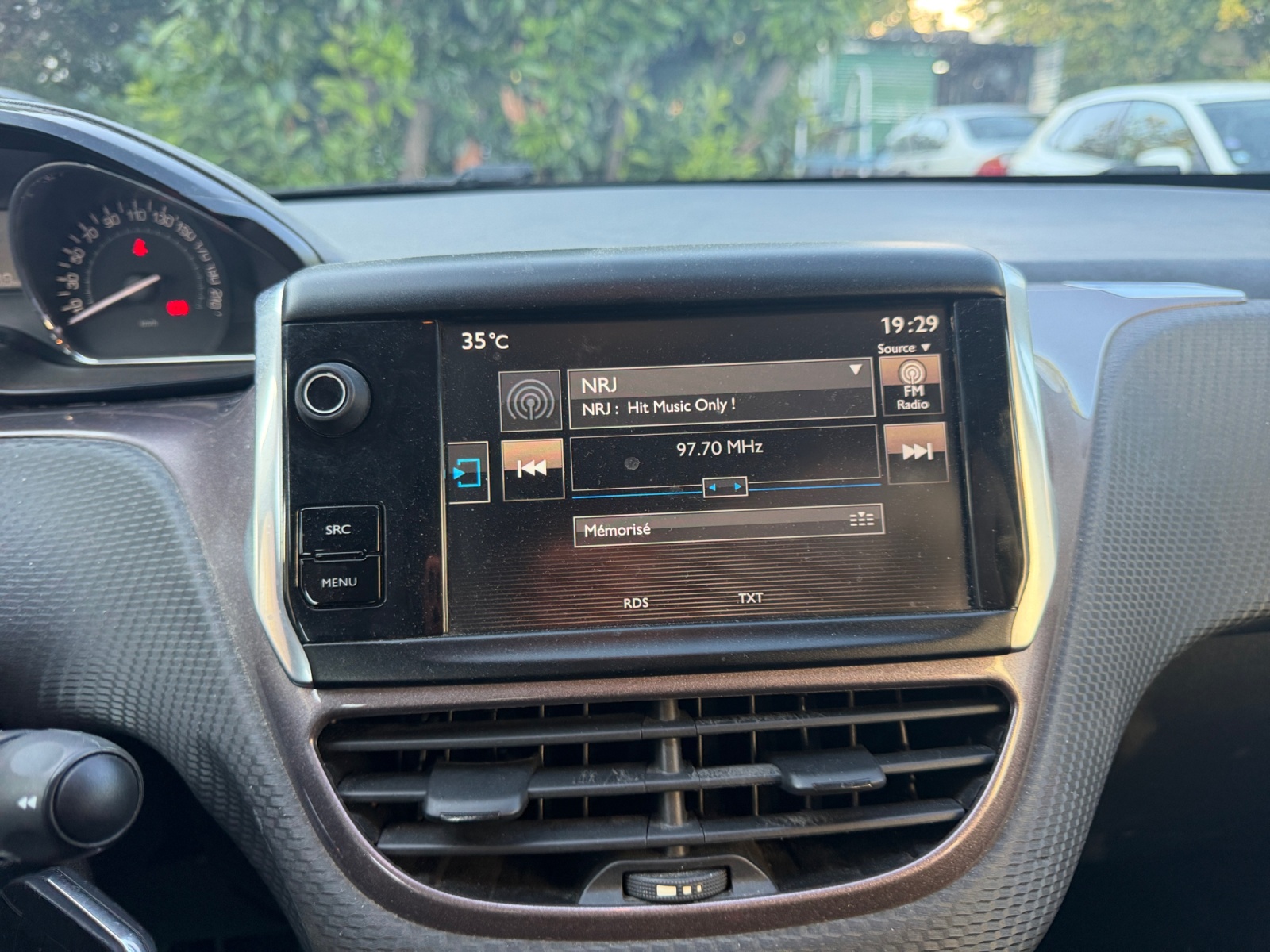 Peugeot 2008 17
