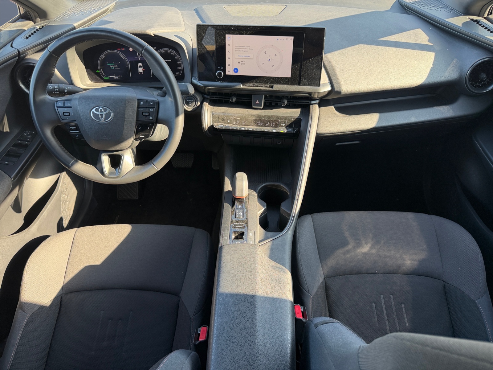 Toyota C-Hr 14