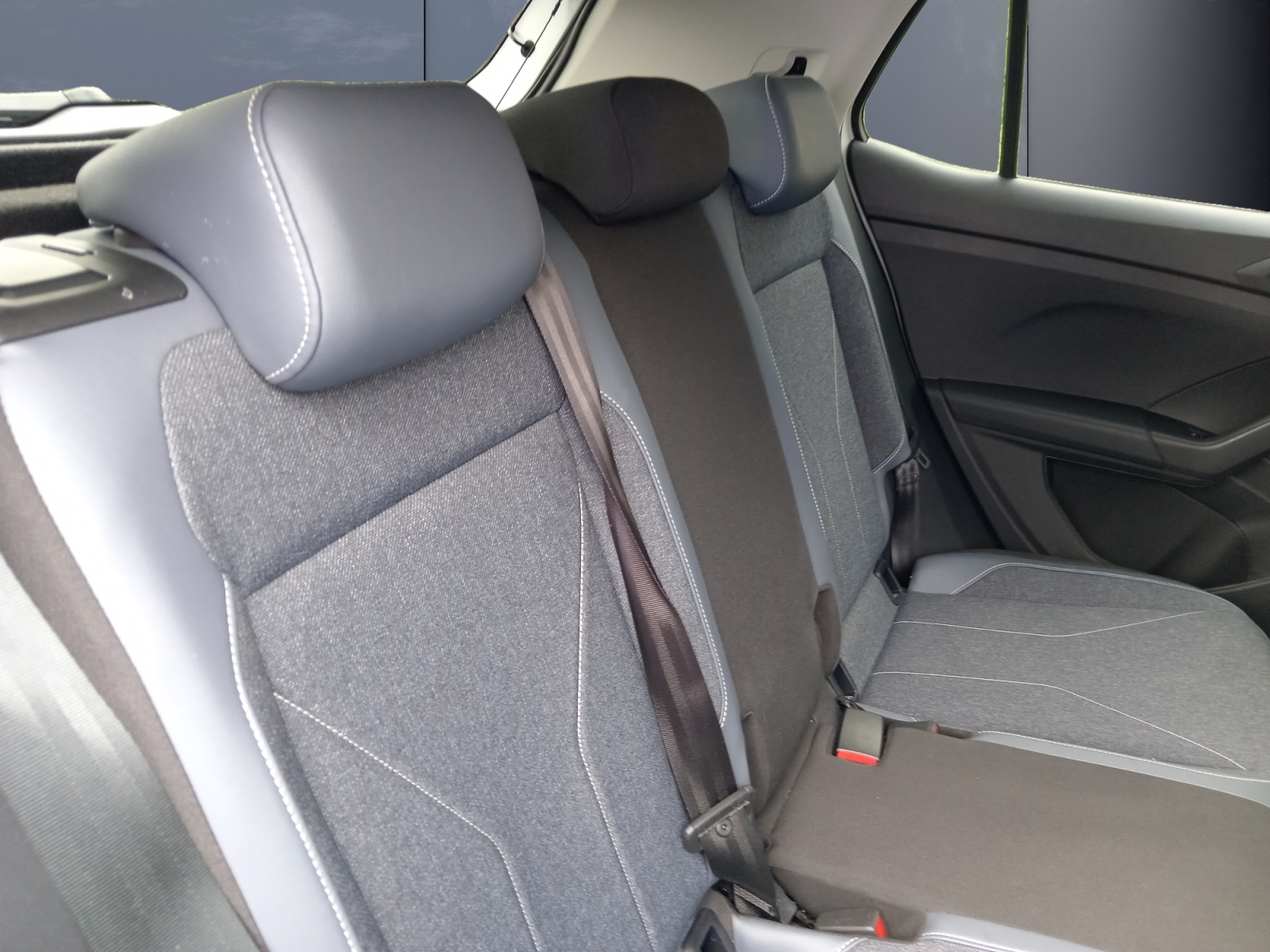 Volkswagen T-Cross 12