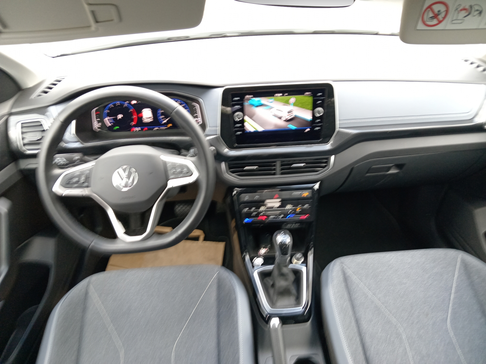Volkswagen T-Cross 15