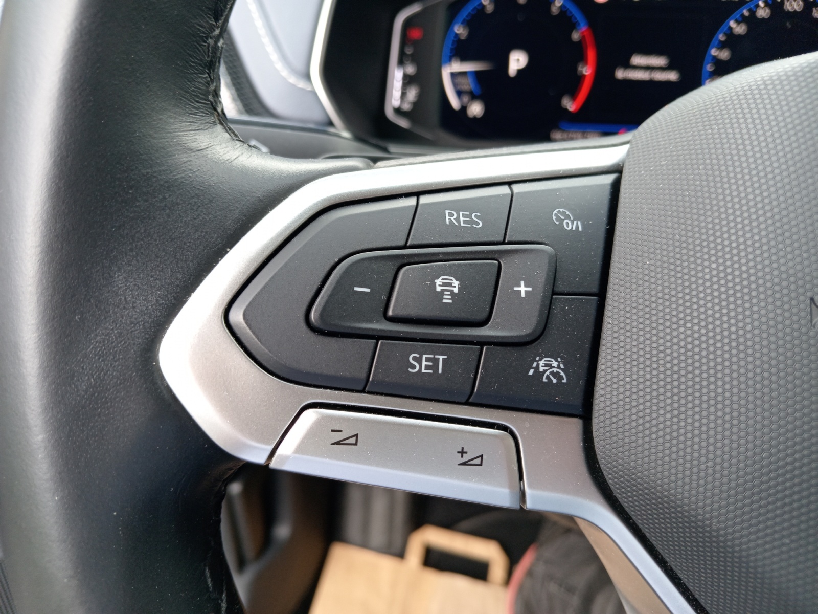Volkswagen T-Cross 22
