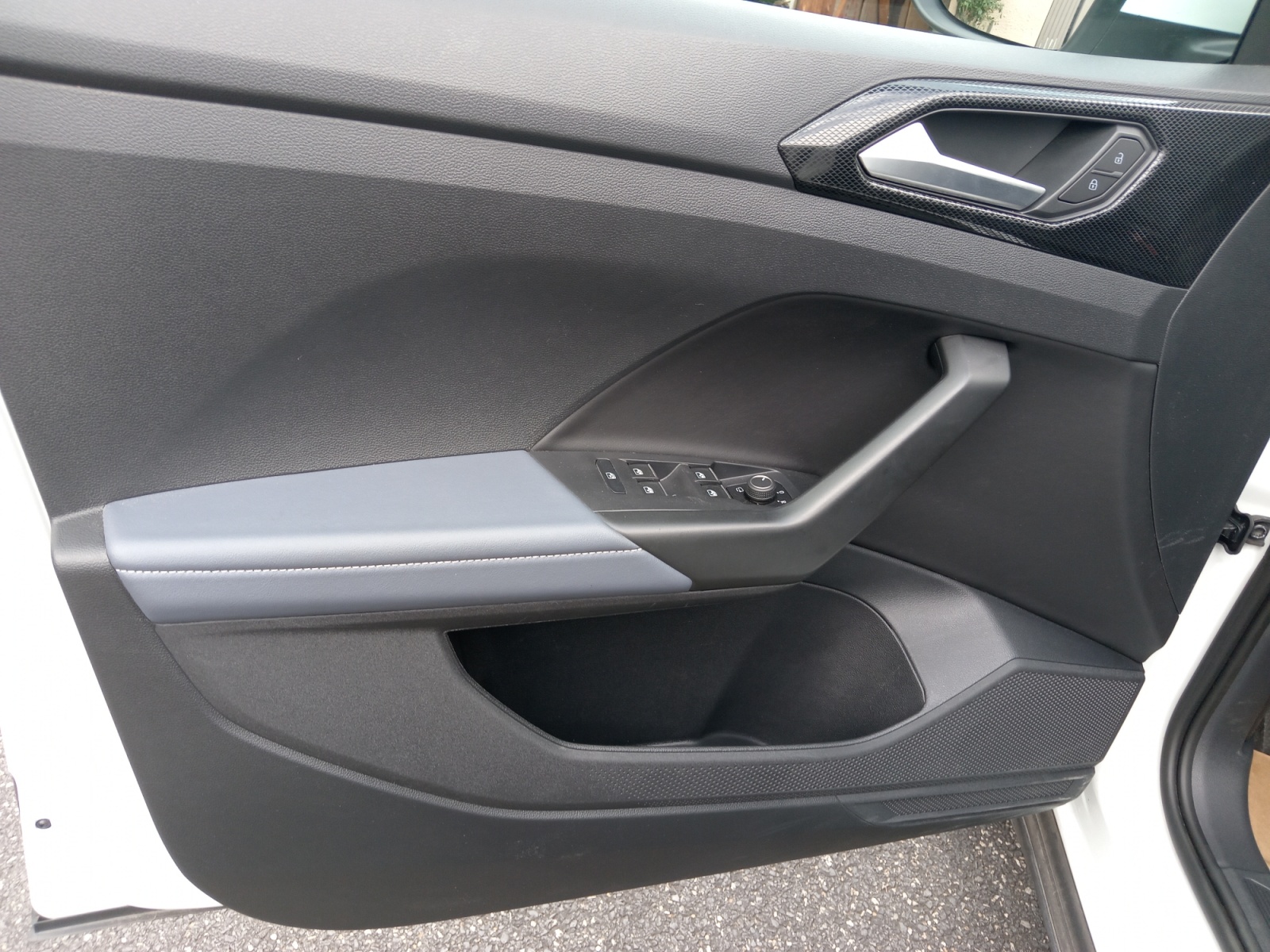 Volkswagen T-Cross 24
