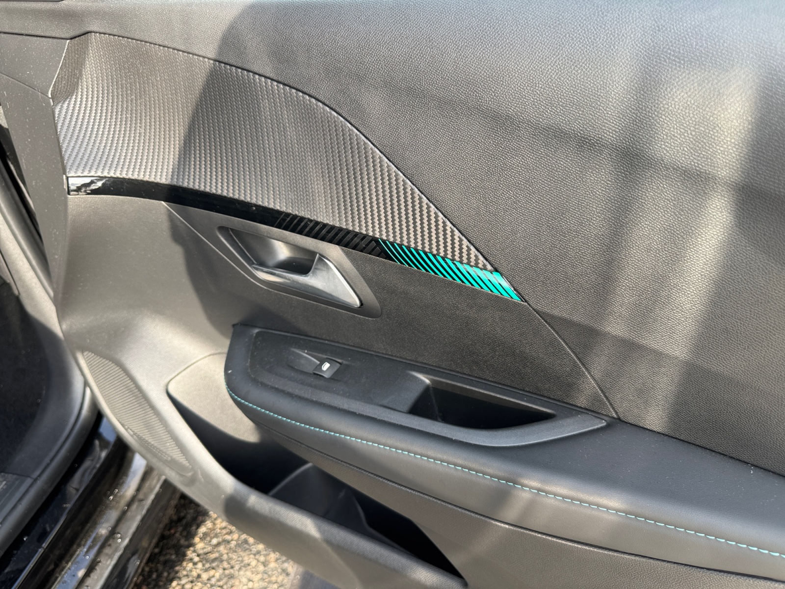 Peugeot 208 26
