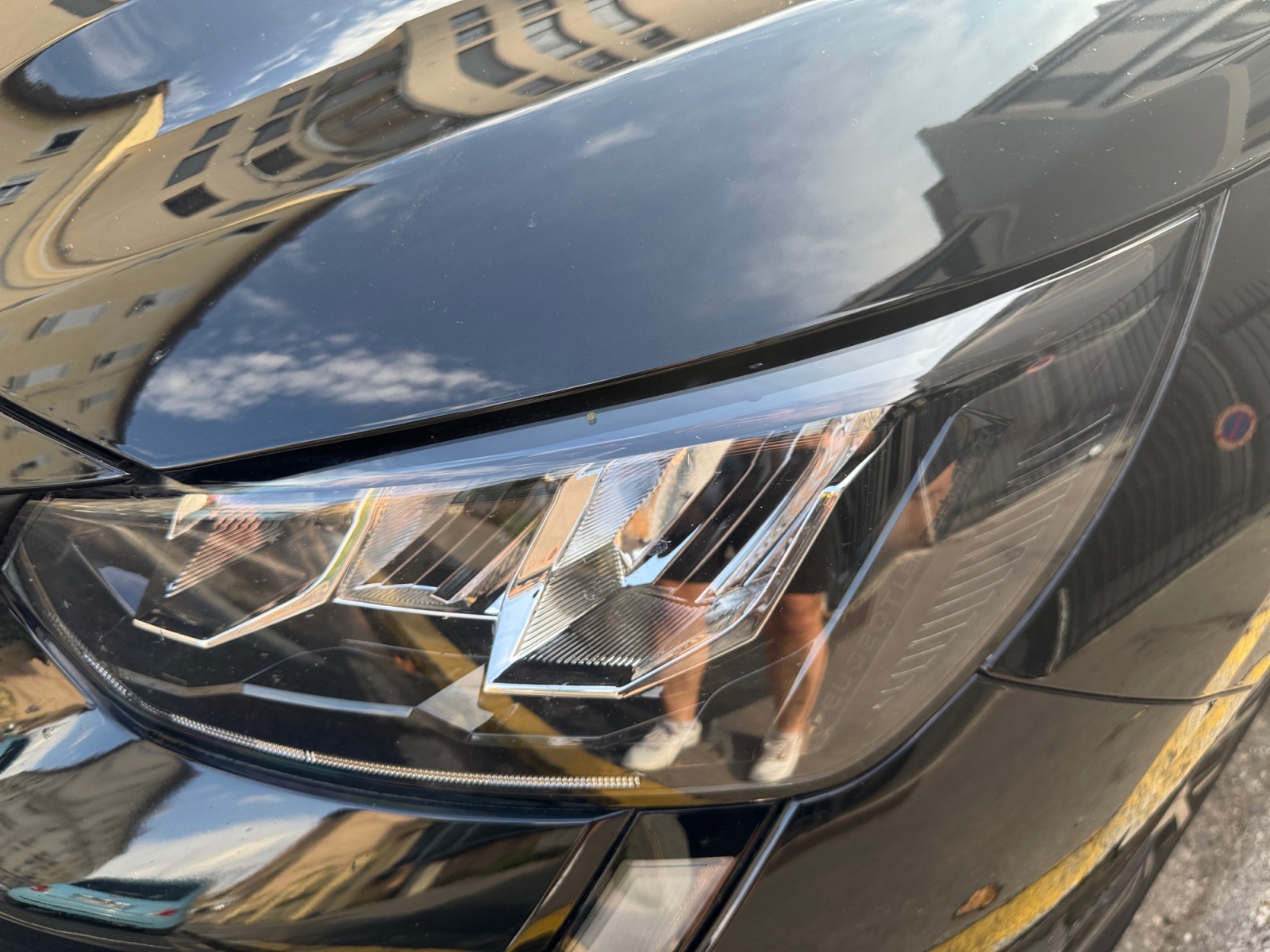 Peugeot 208 29