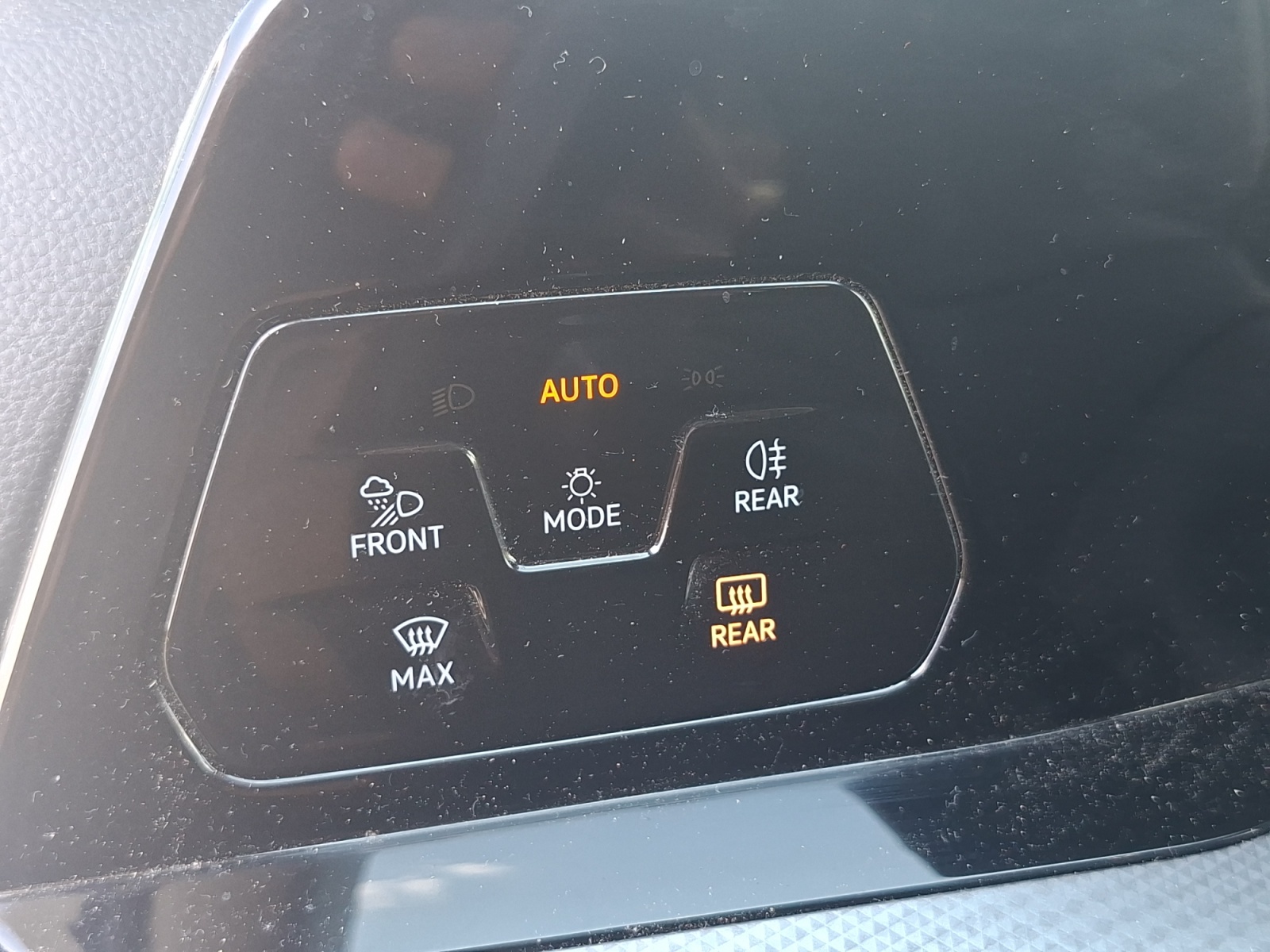 Volkswagen Golf 23