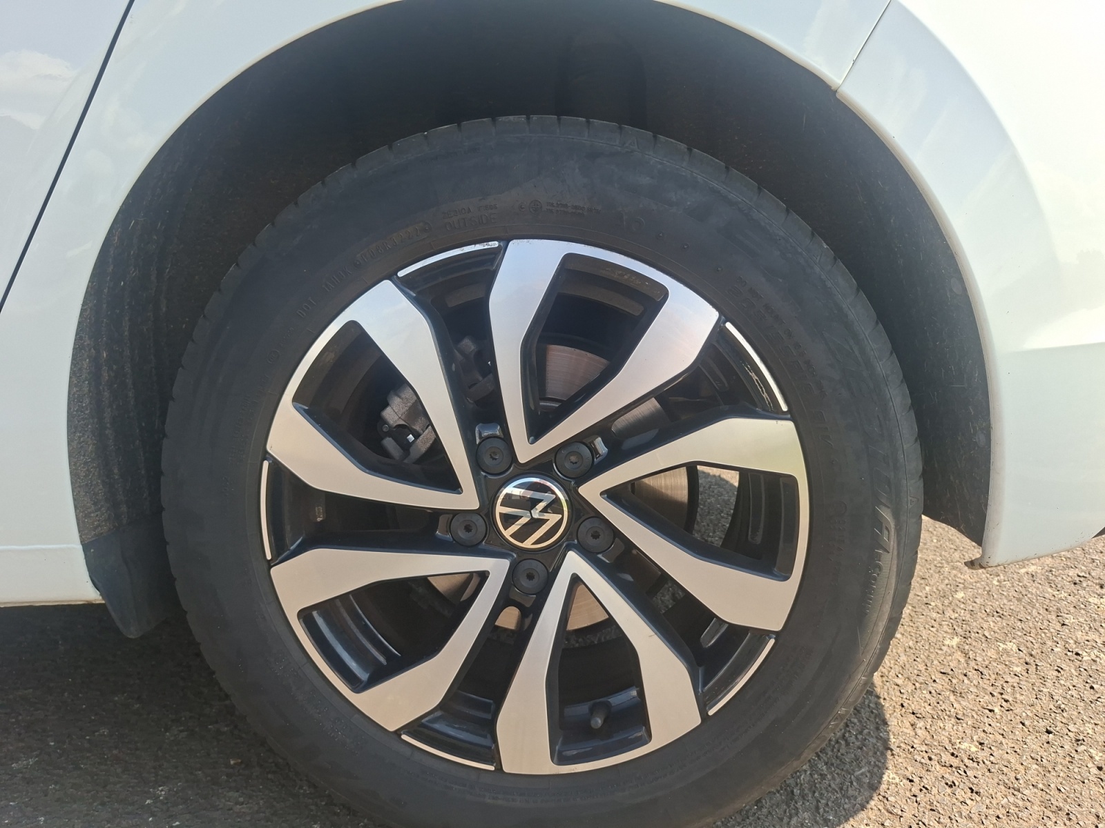 Volkswagen Golf 42