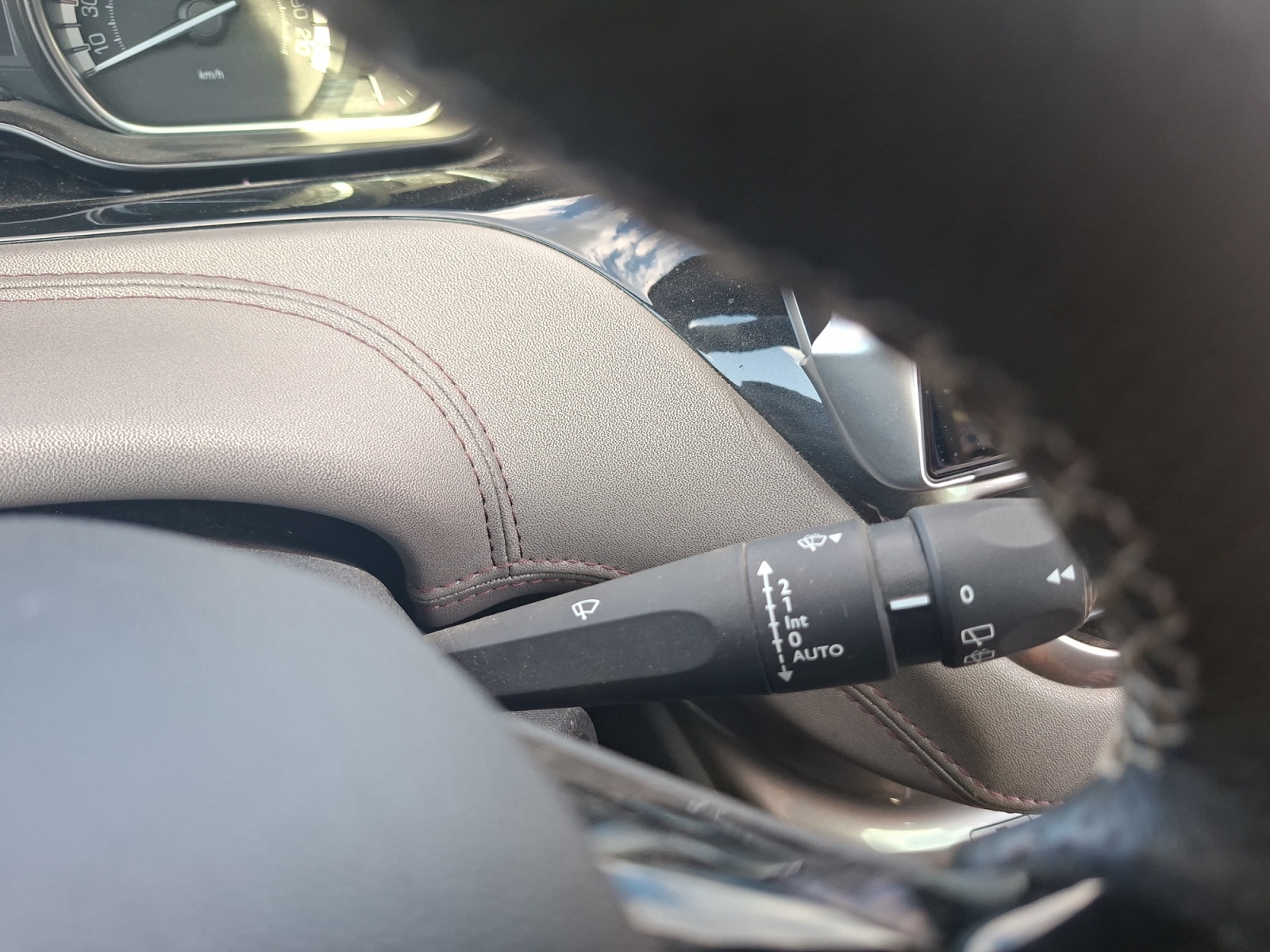 Peugeot 208 22