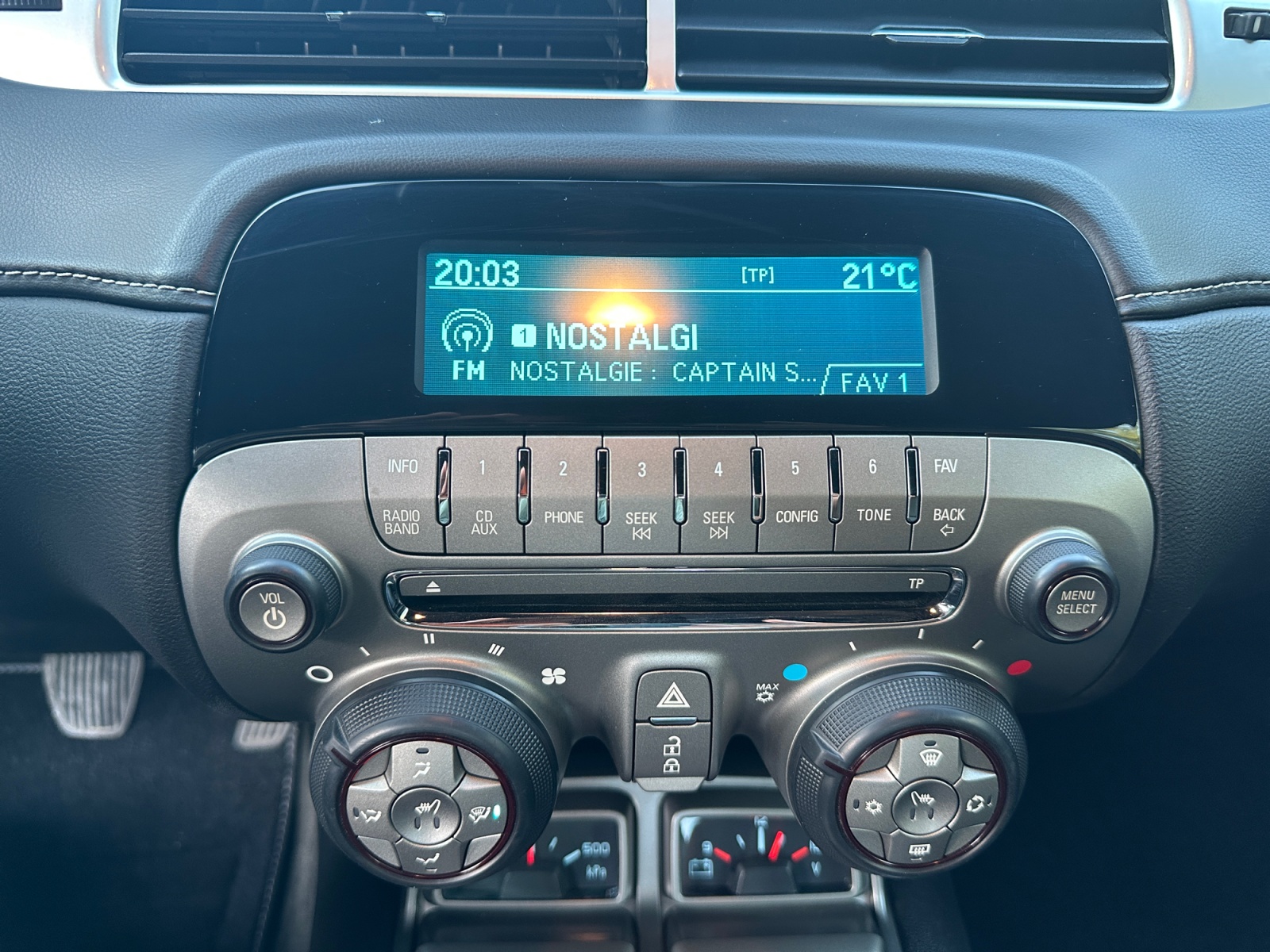 Chevrolet Camaro 19