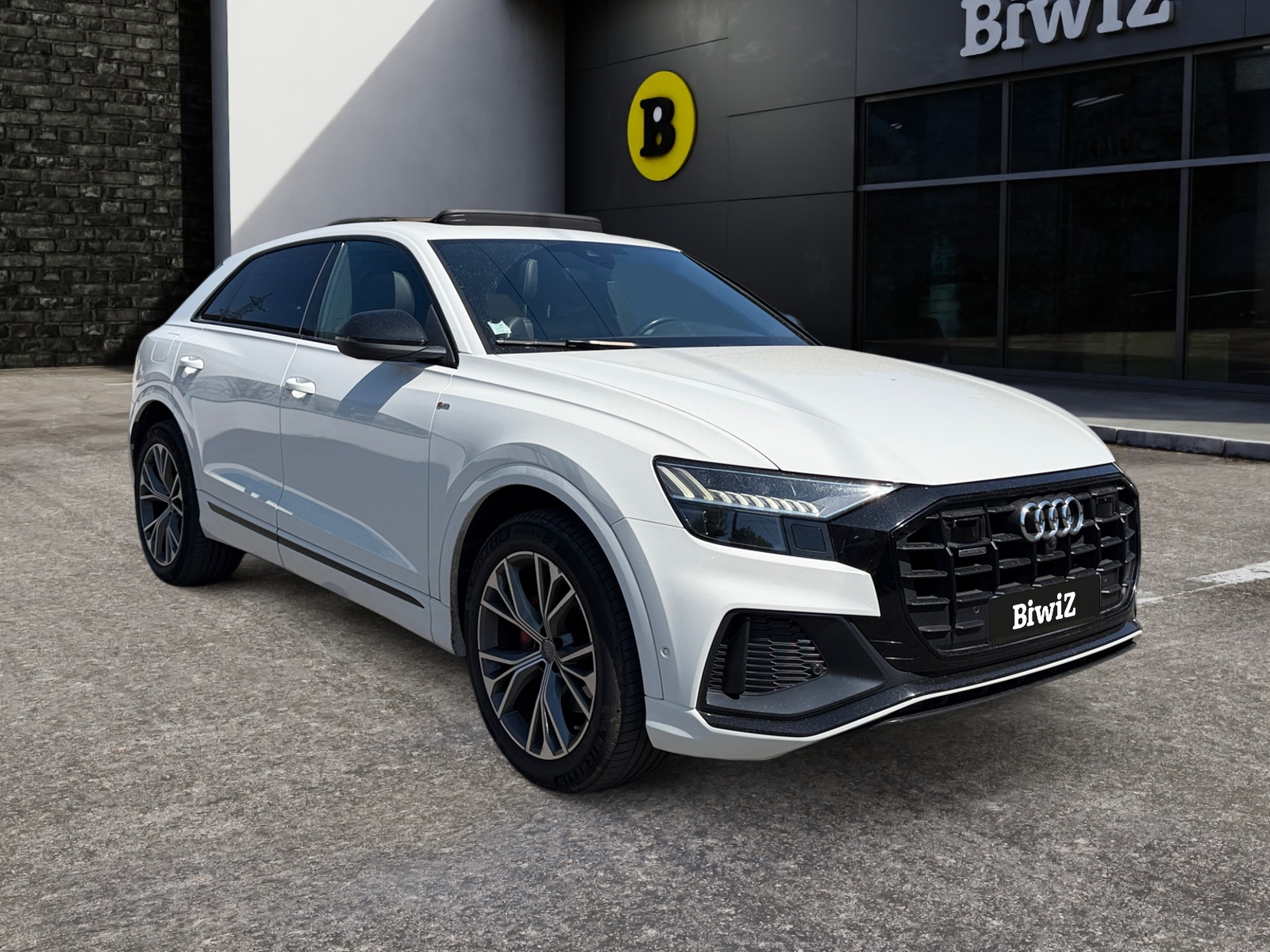 Audi Q8 6