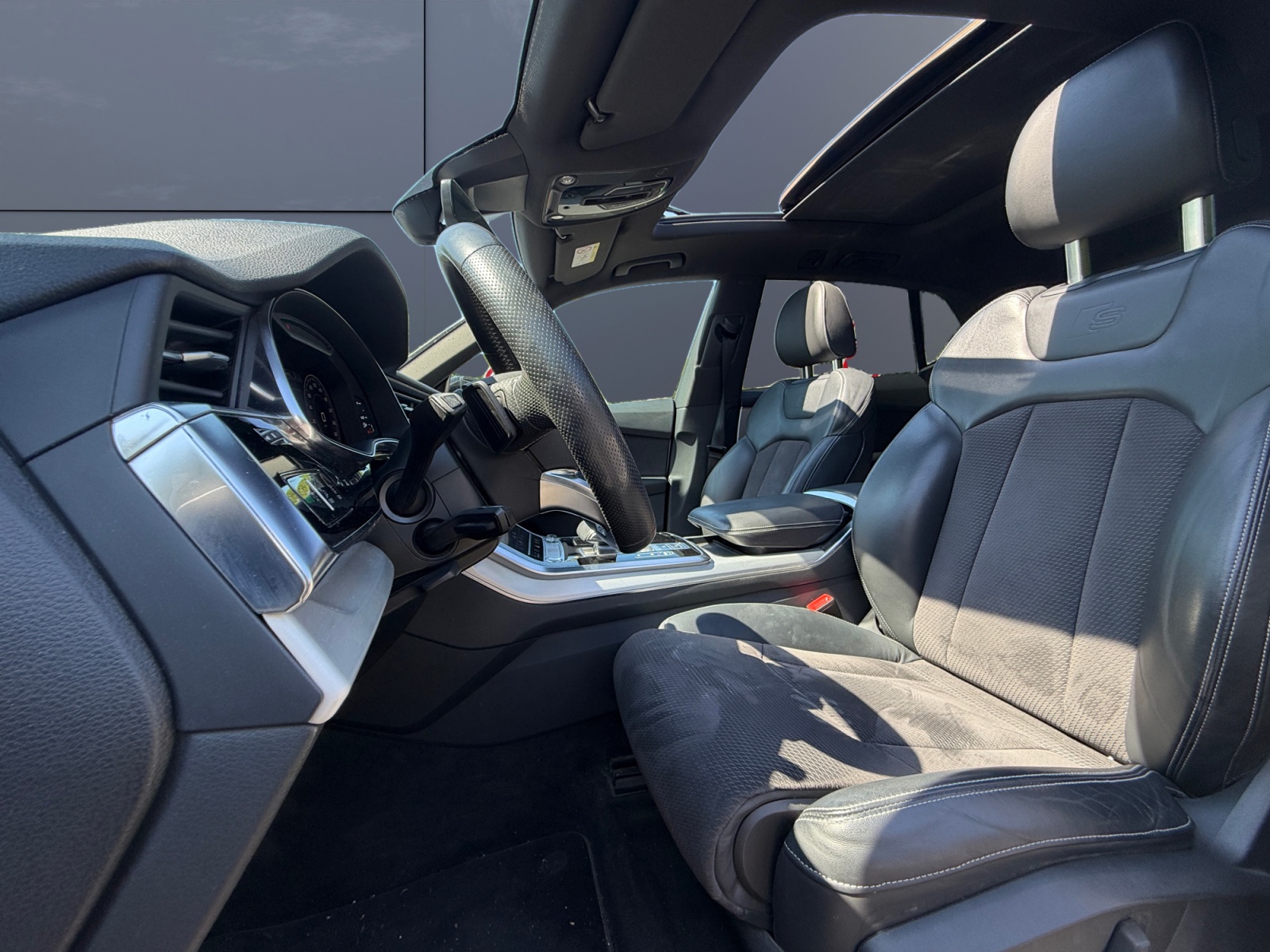 Audi Q8 9