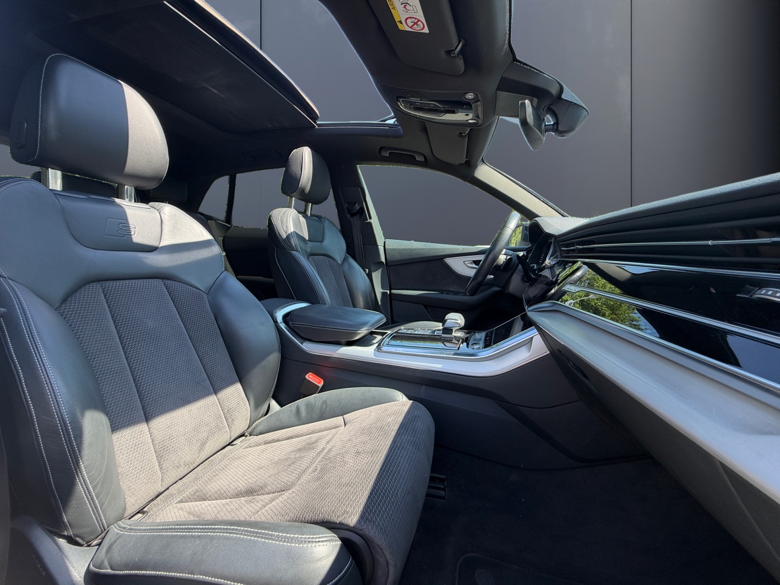 Audi Q8 13