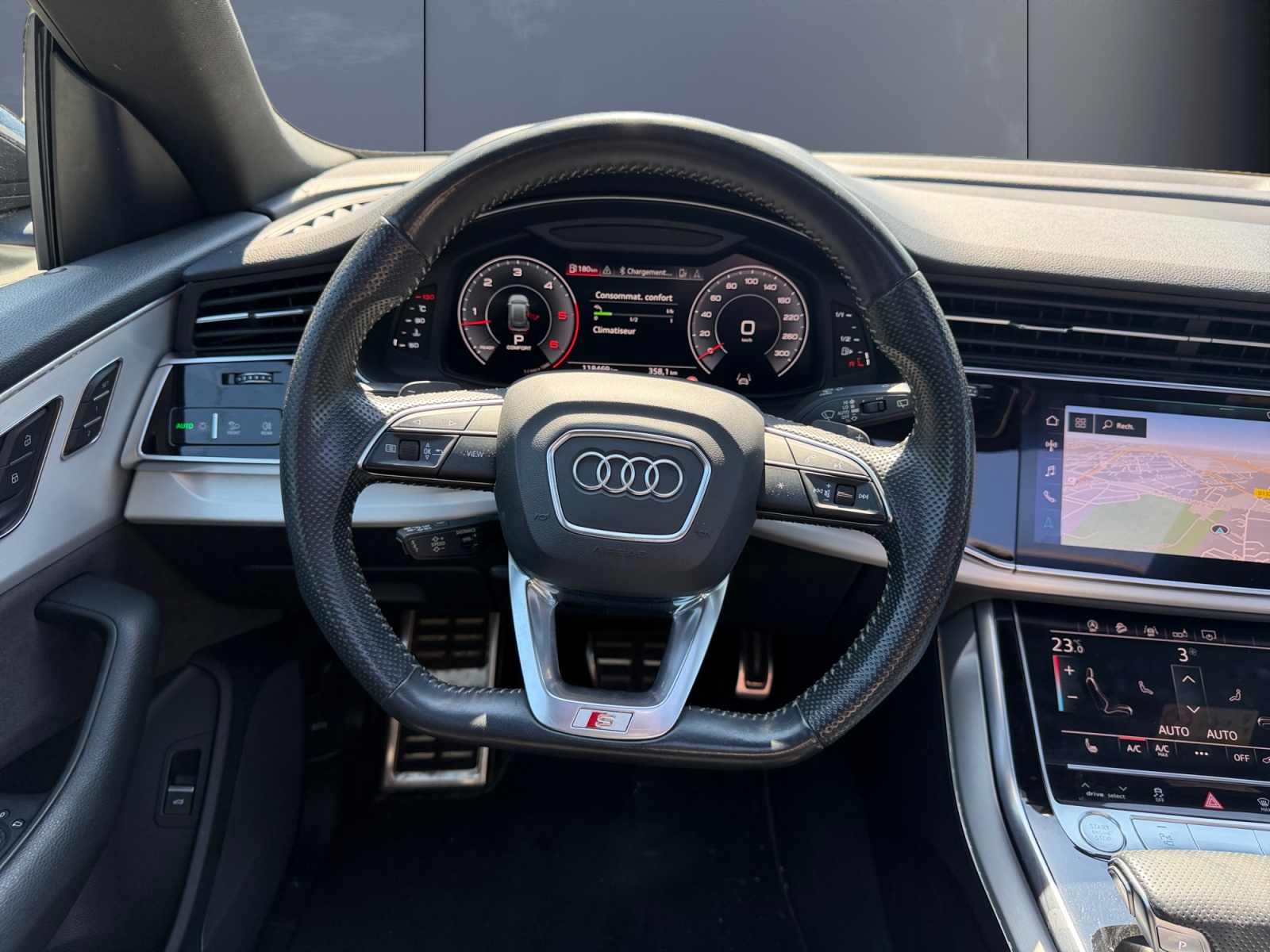 Audi Q8 15