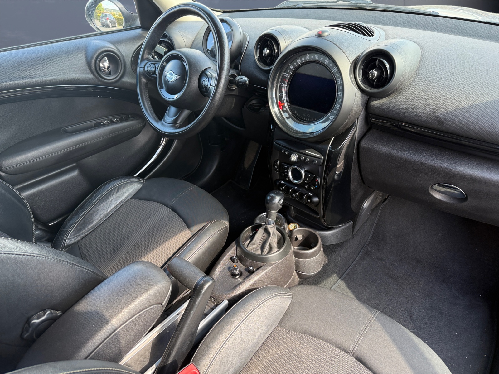 Mini Countryman 12