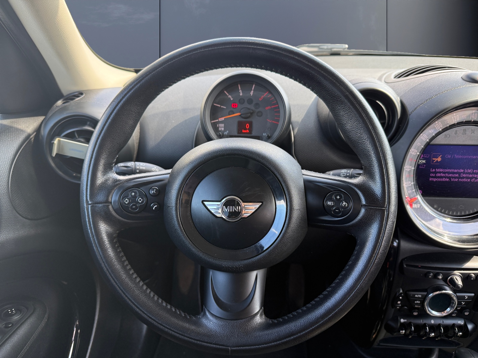 Mini Countryman 15