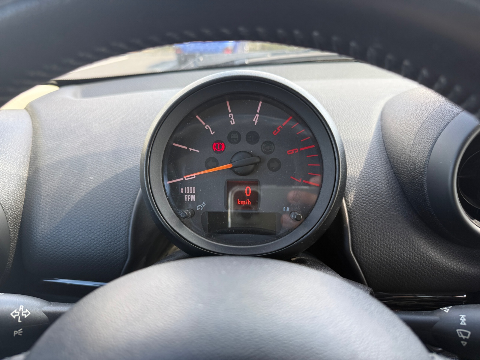 Mini Countryman 16