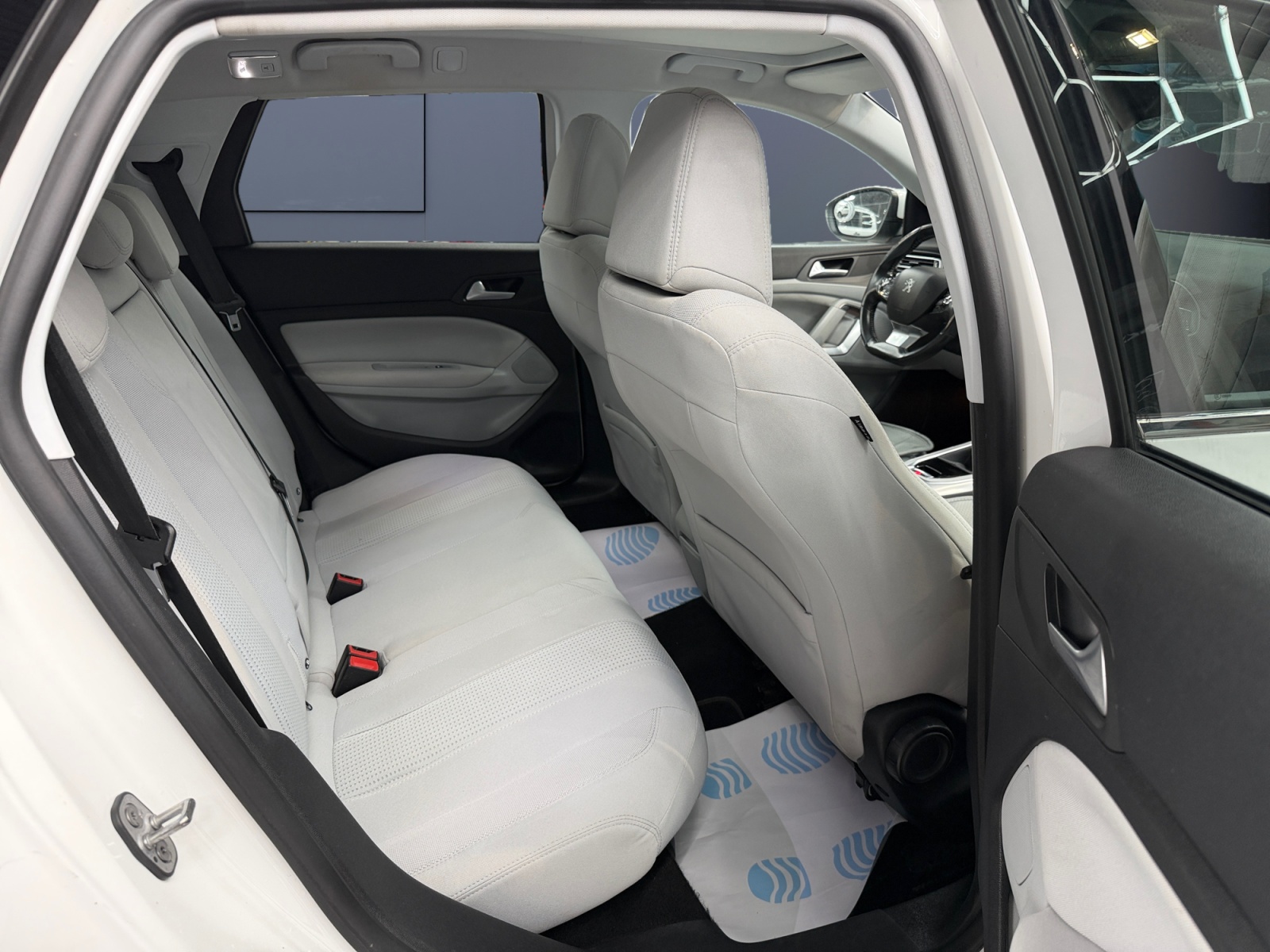 Peugeot 308 11