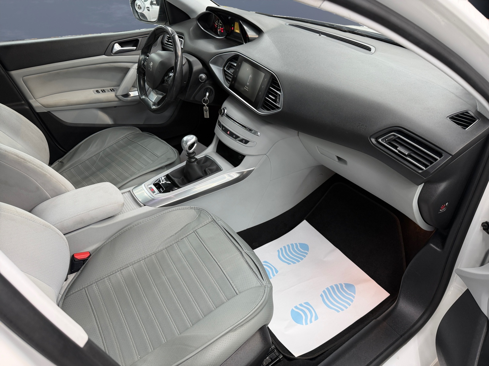 Peugeot 308 12