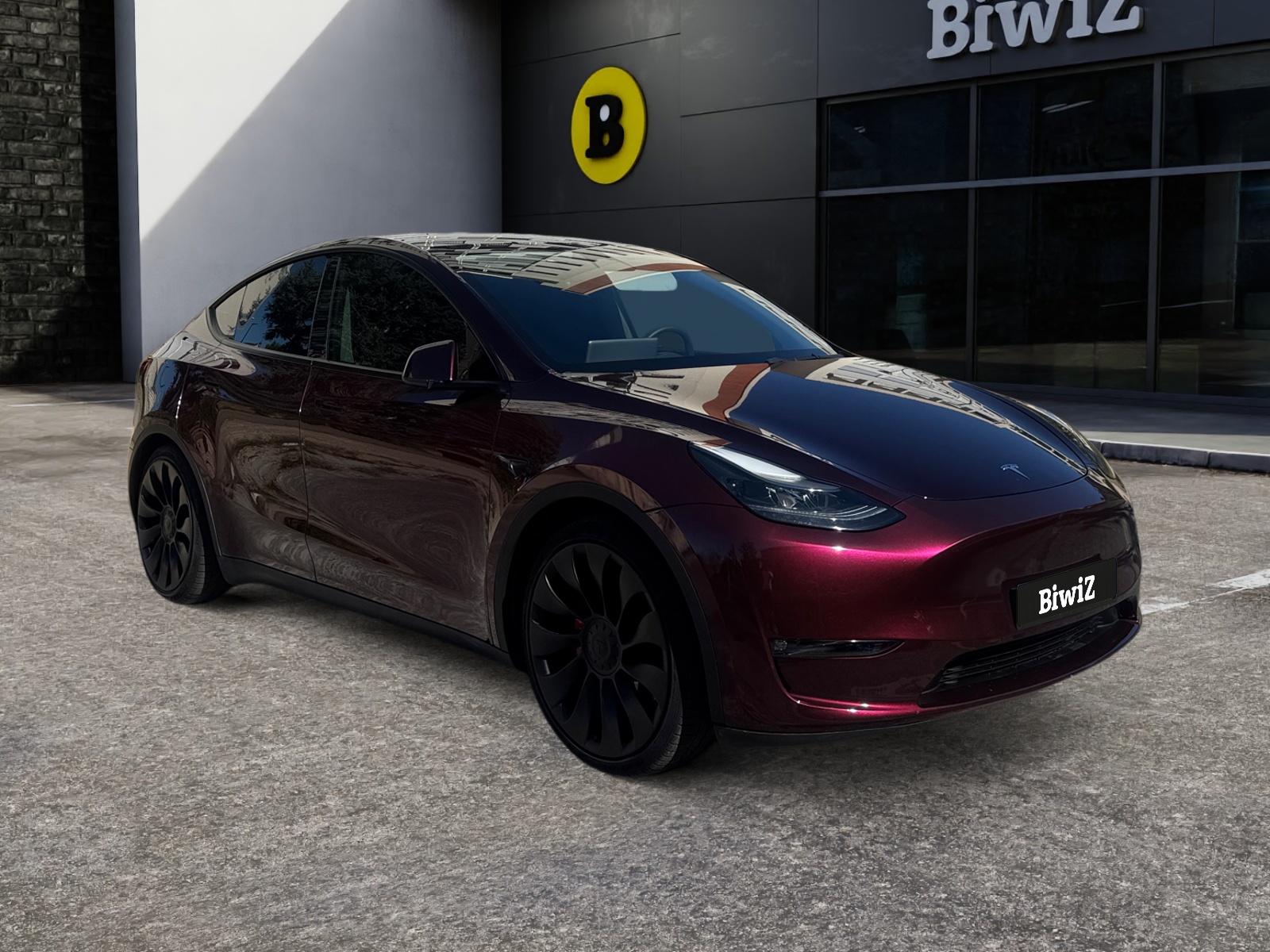 Tesla Model-Y 6