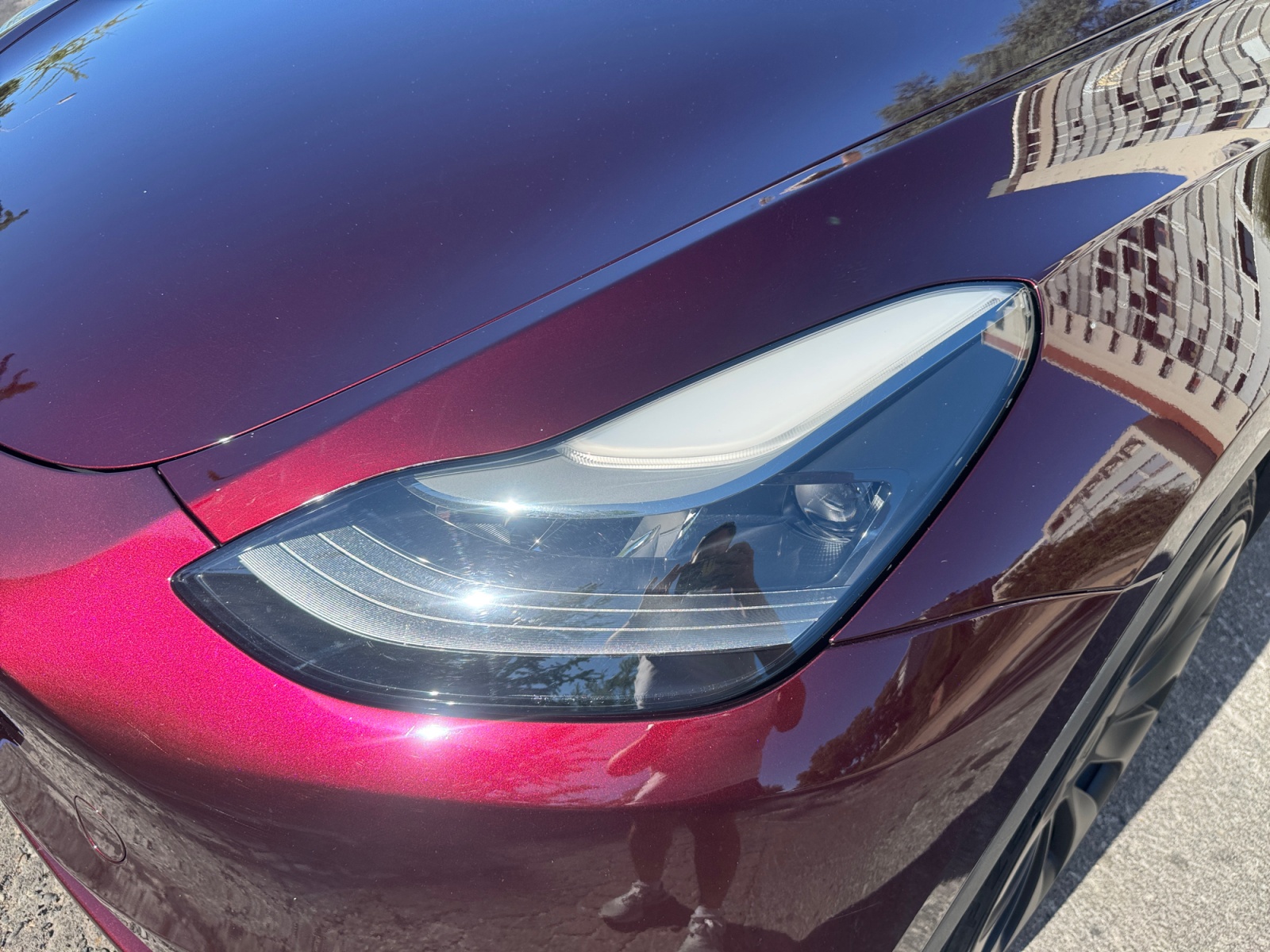 Tesla Model-Y 34