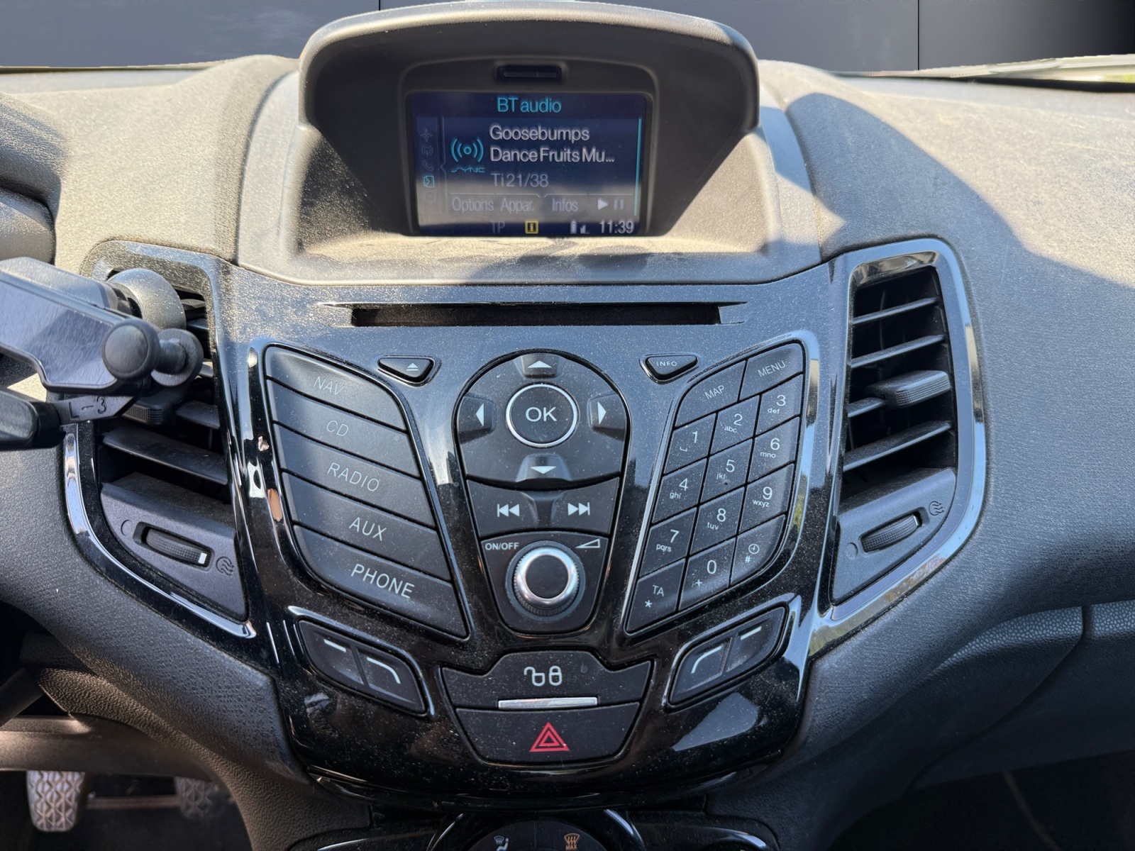 Ford Fiesta 14
