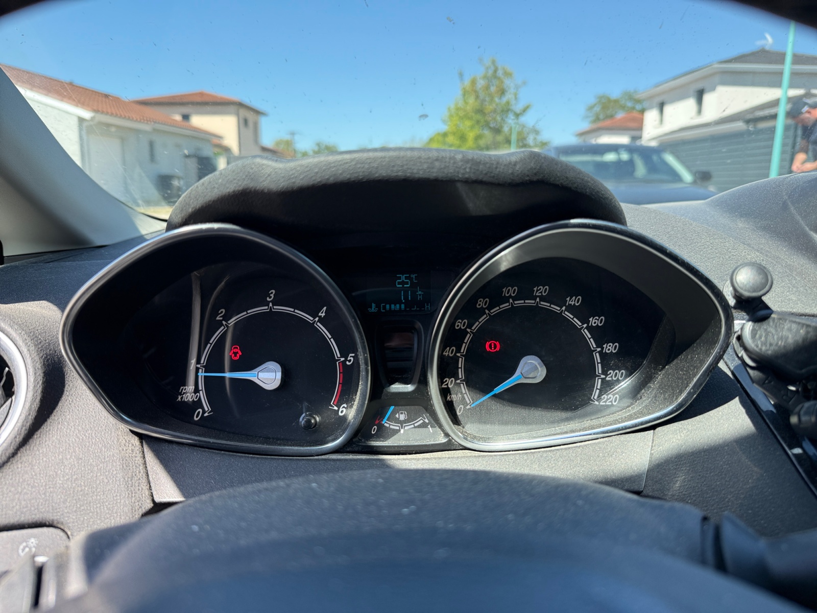 Ford Fiesta 16