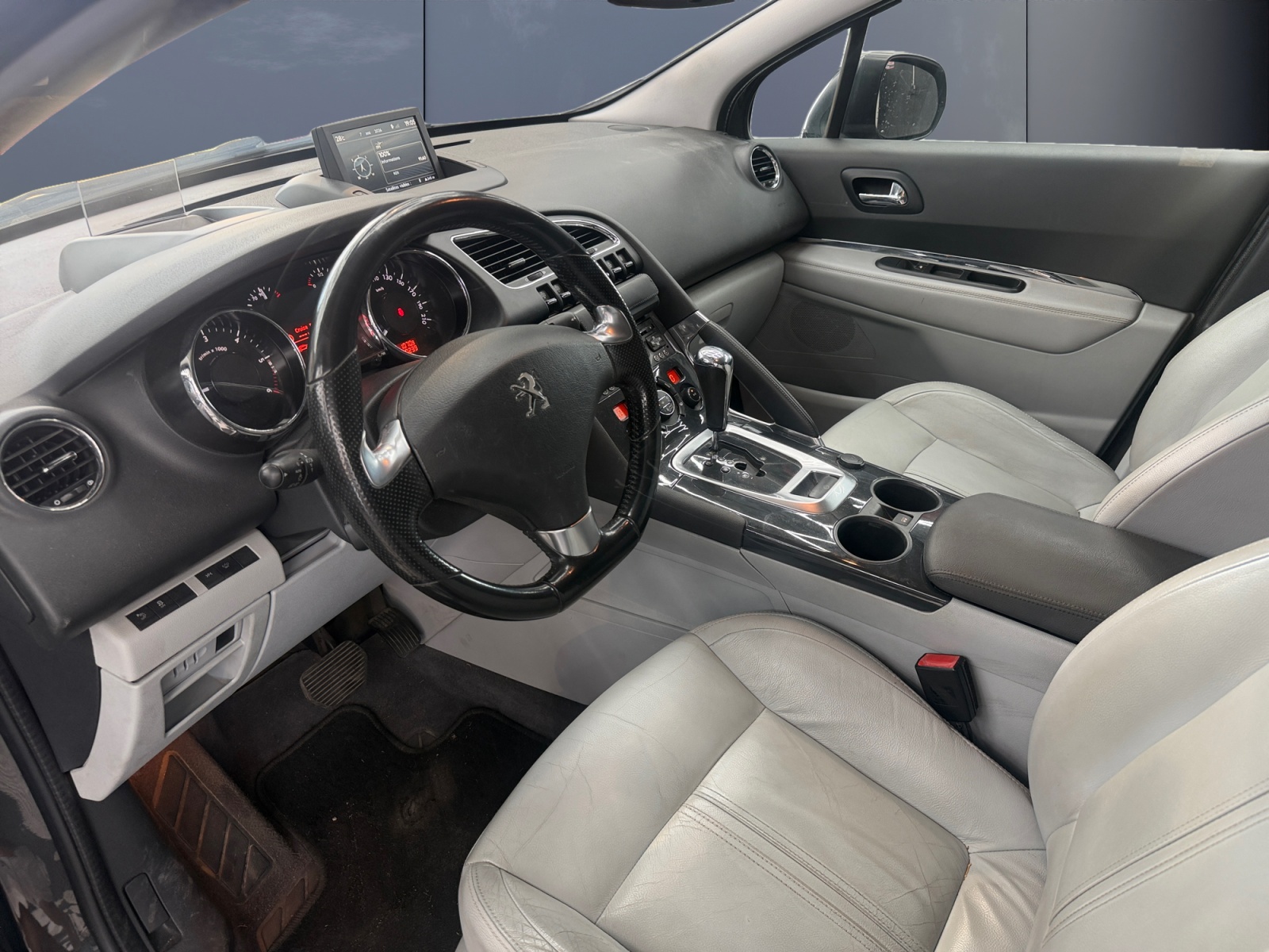 Peugeot 3008 8