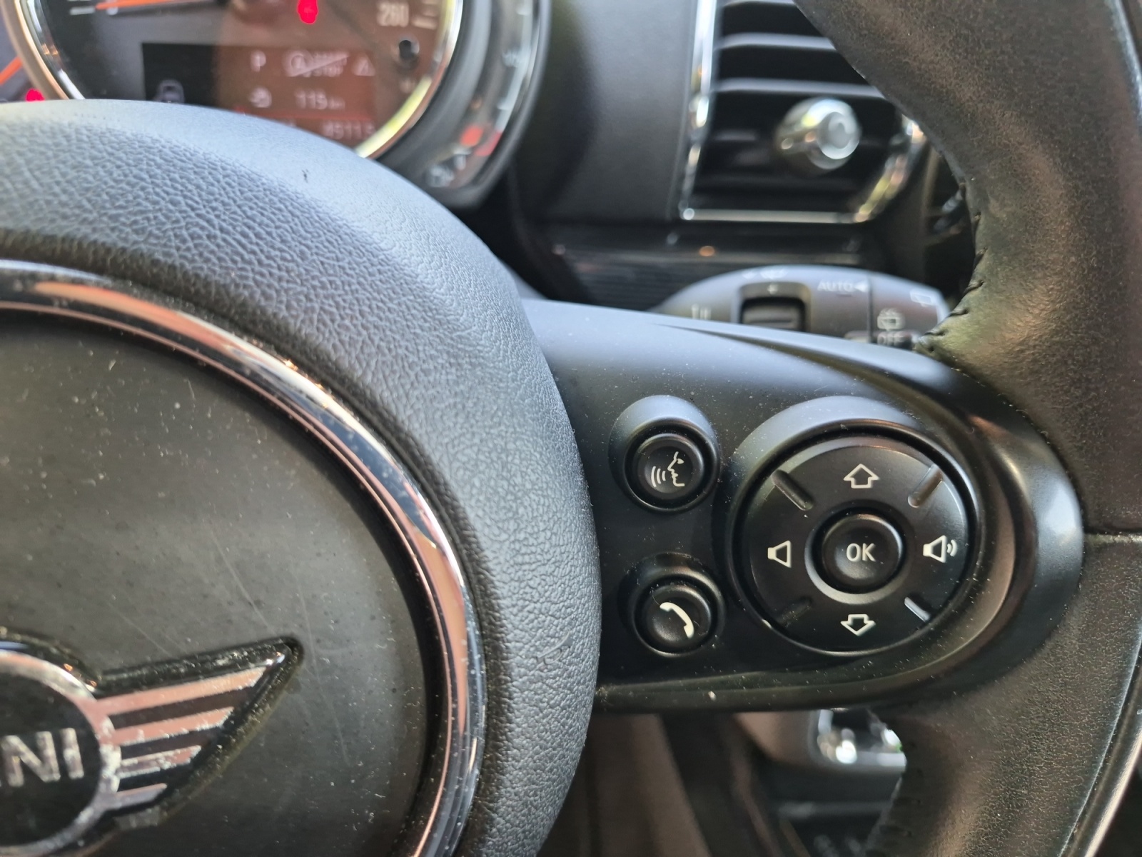 Mini Clubman 21