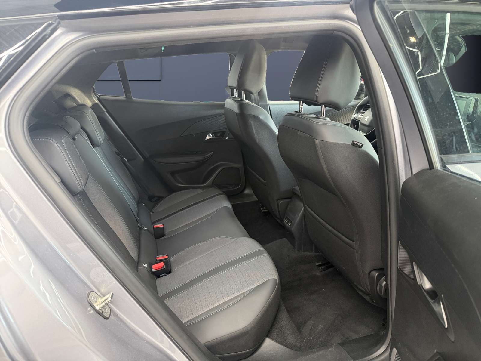 Peugeot 2008 11